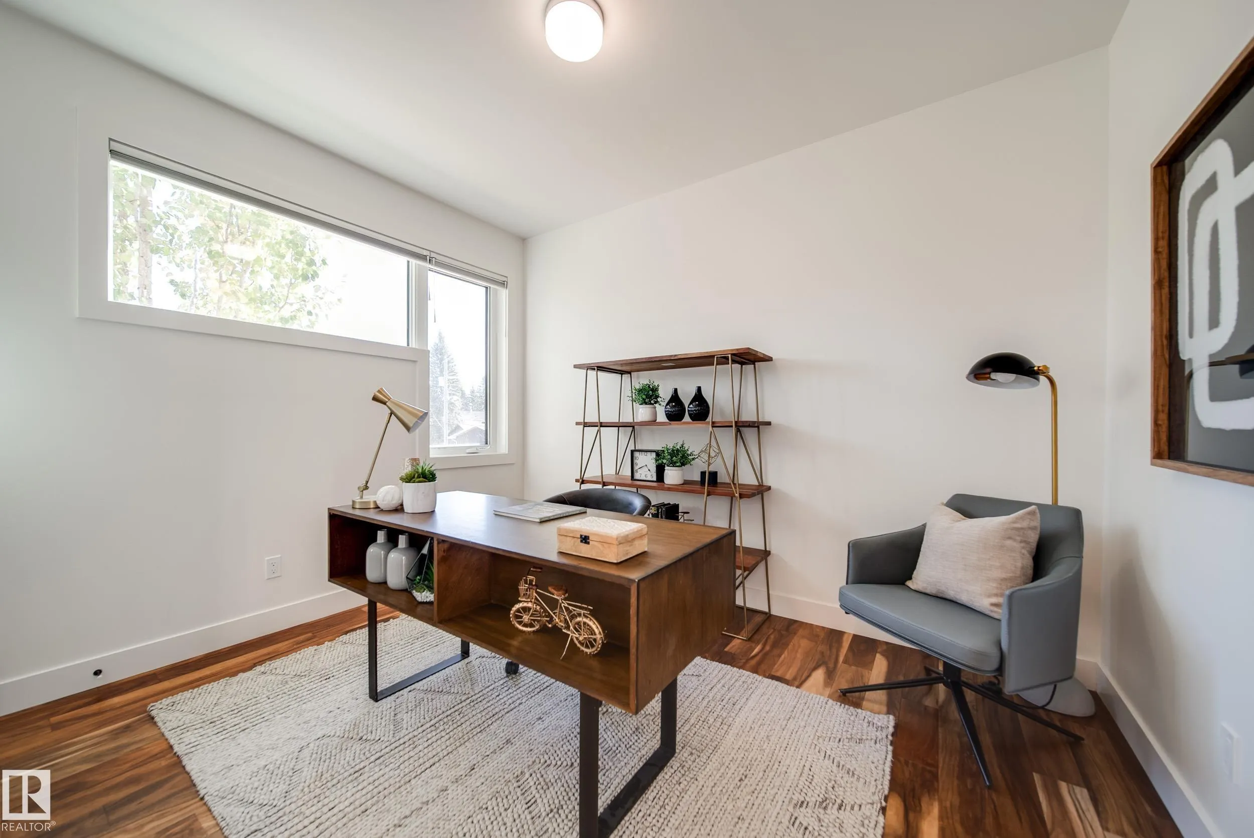 44B VALLEYVIEW Crescent