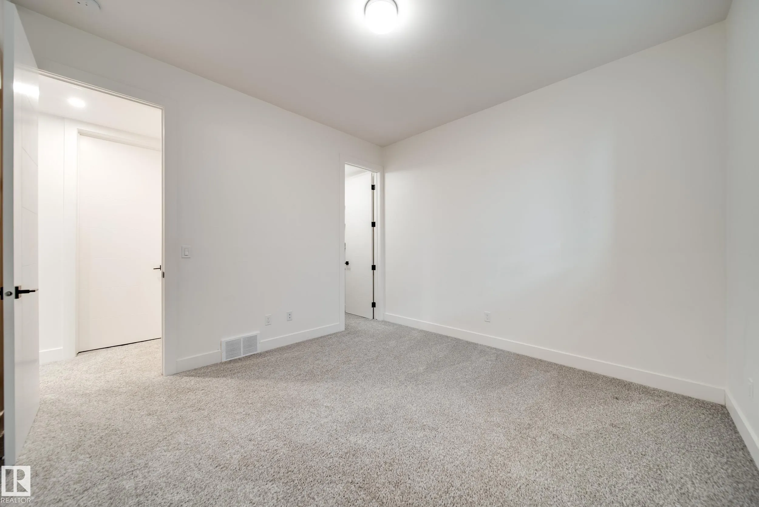 44B VALLEYVIEW Crescent