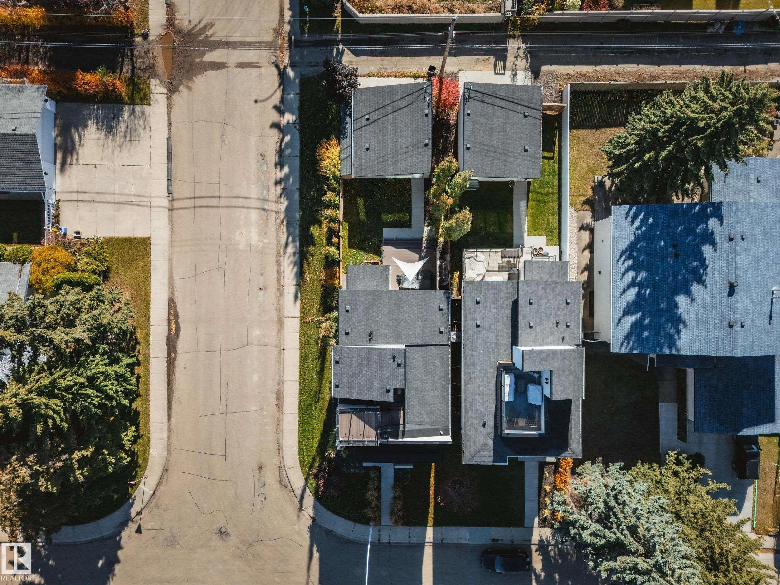 44B VALLEYVIEW Crescent