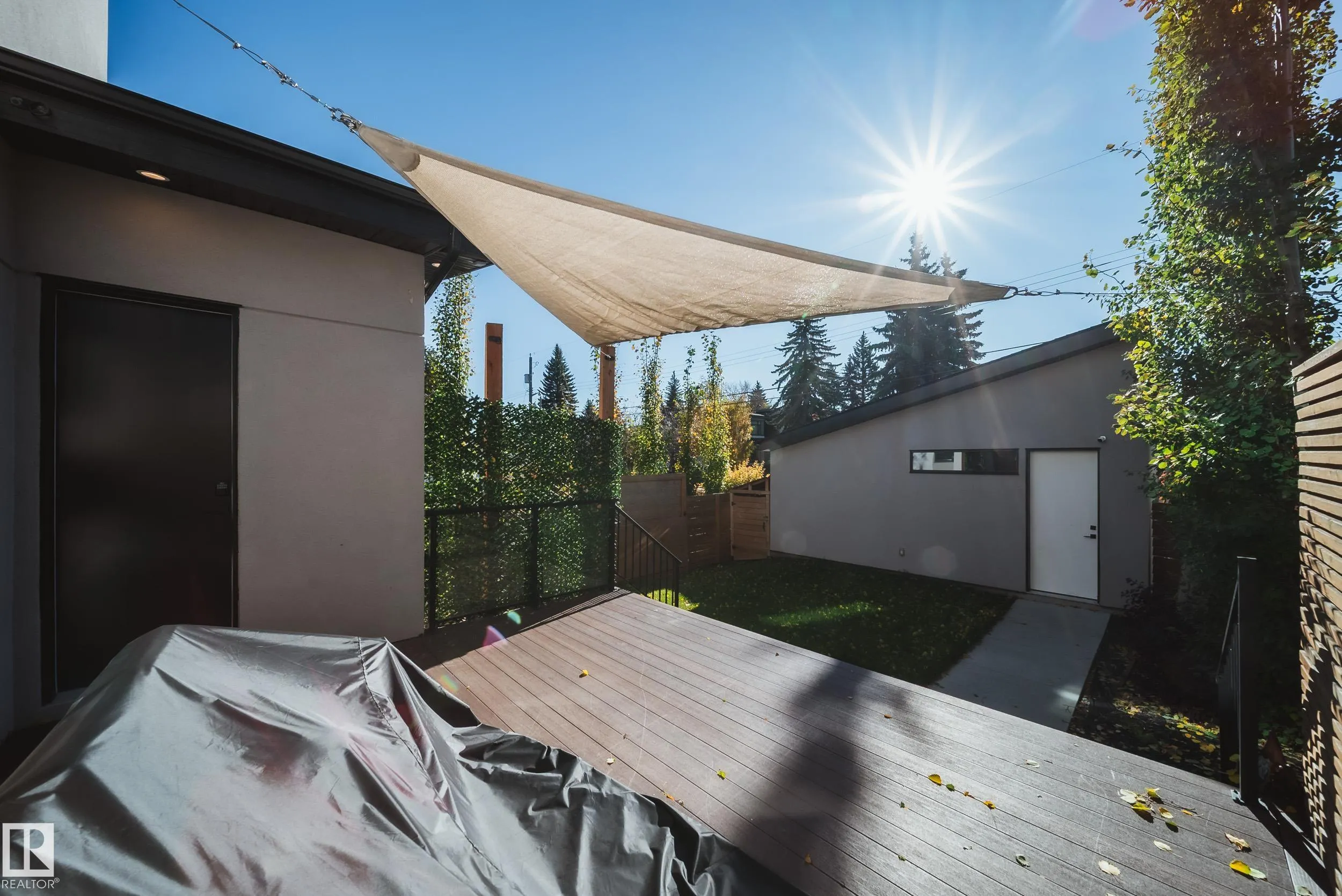 44B VALLEYVIEW Crescent