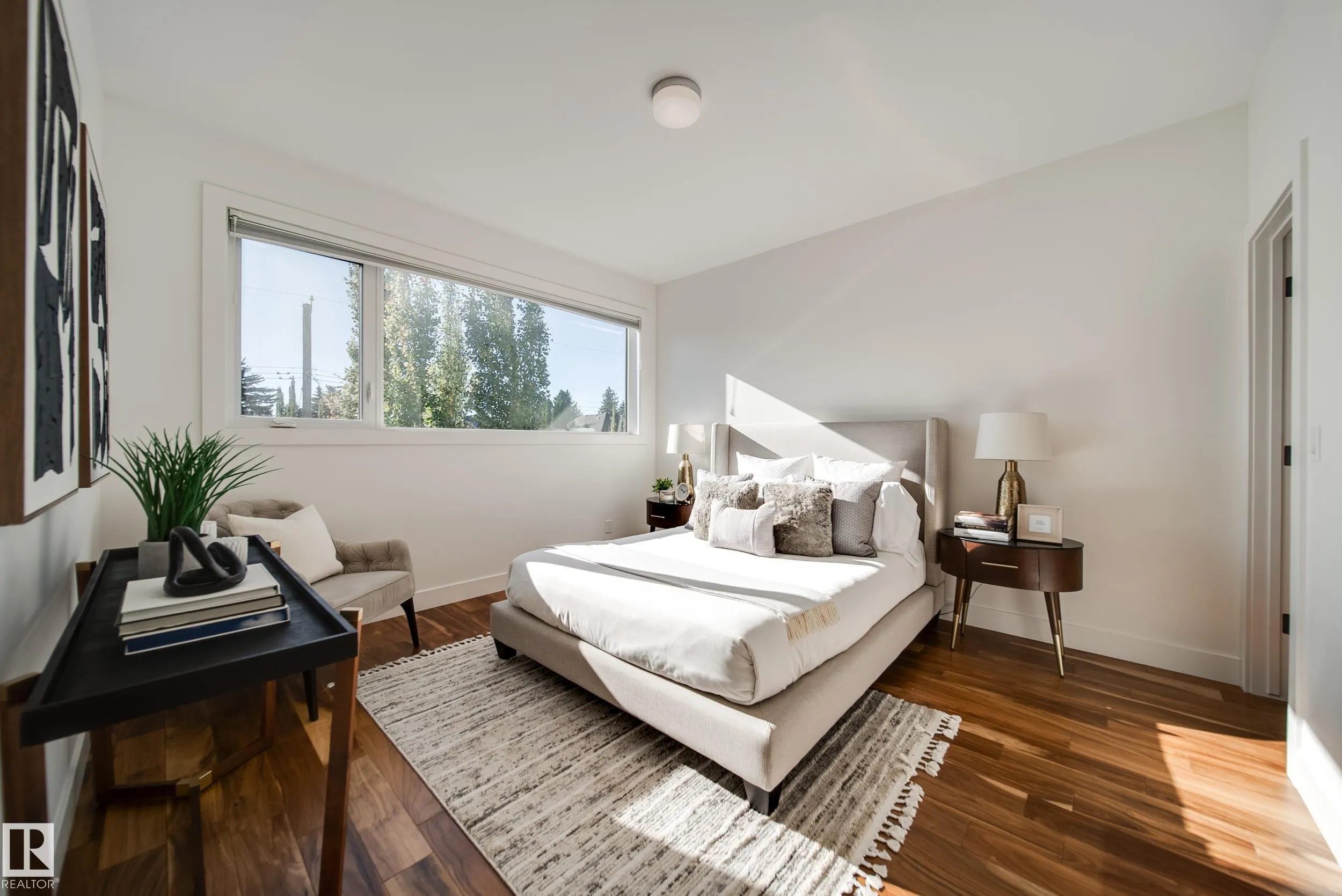 44B VALLEYVIEW Crescent