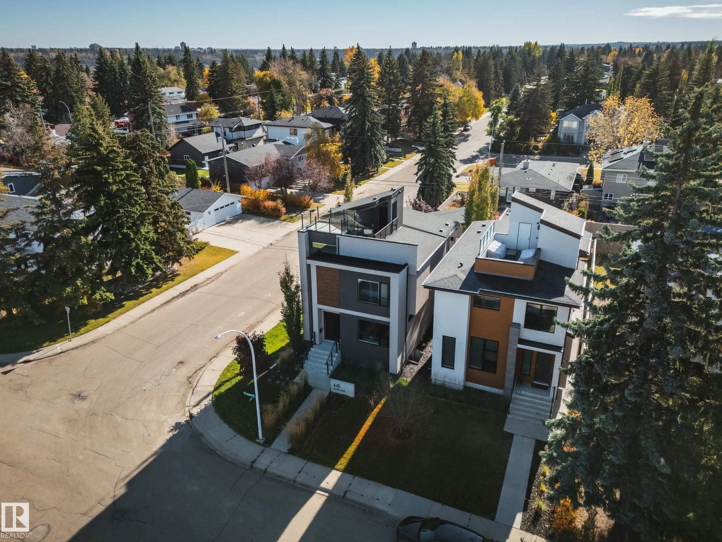 44B VALLEYVIEW Crescent