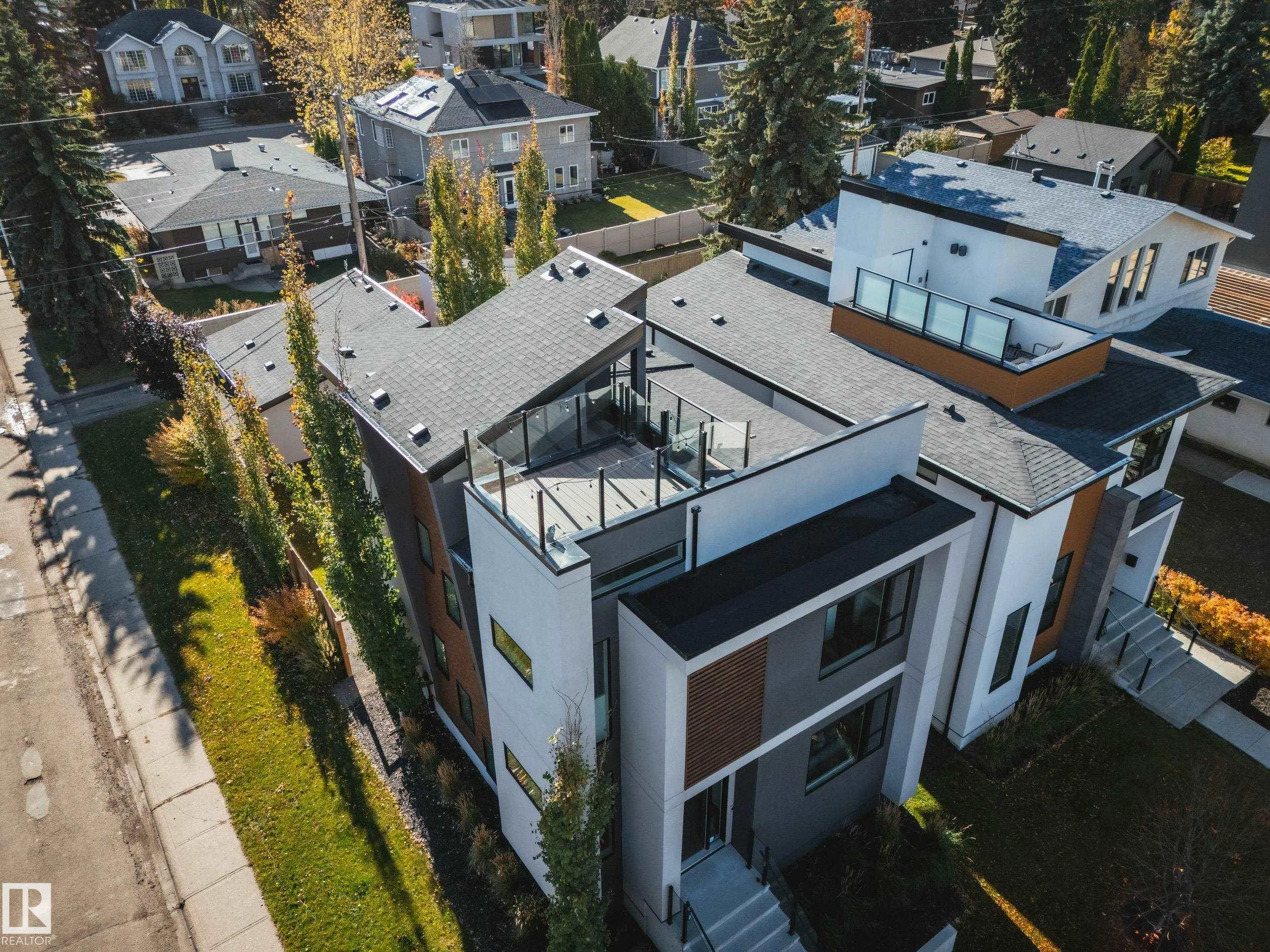 44B VALLEYVIEW Crescent