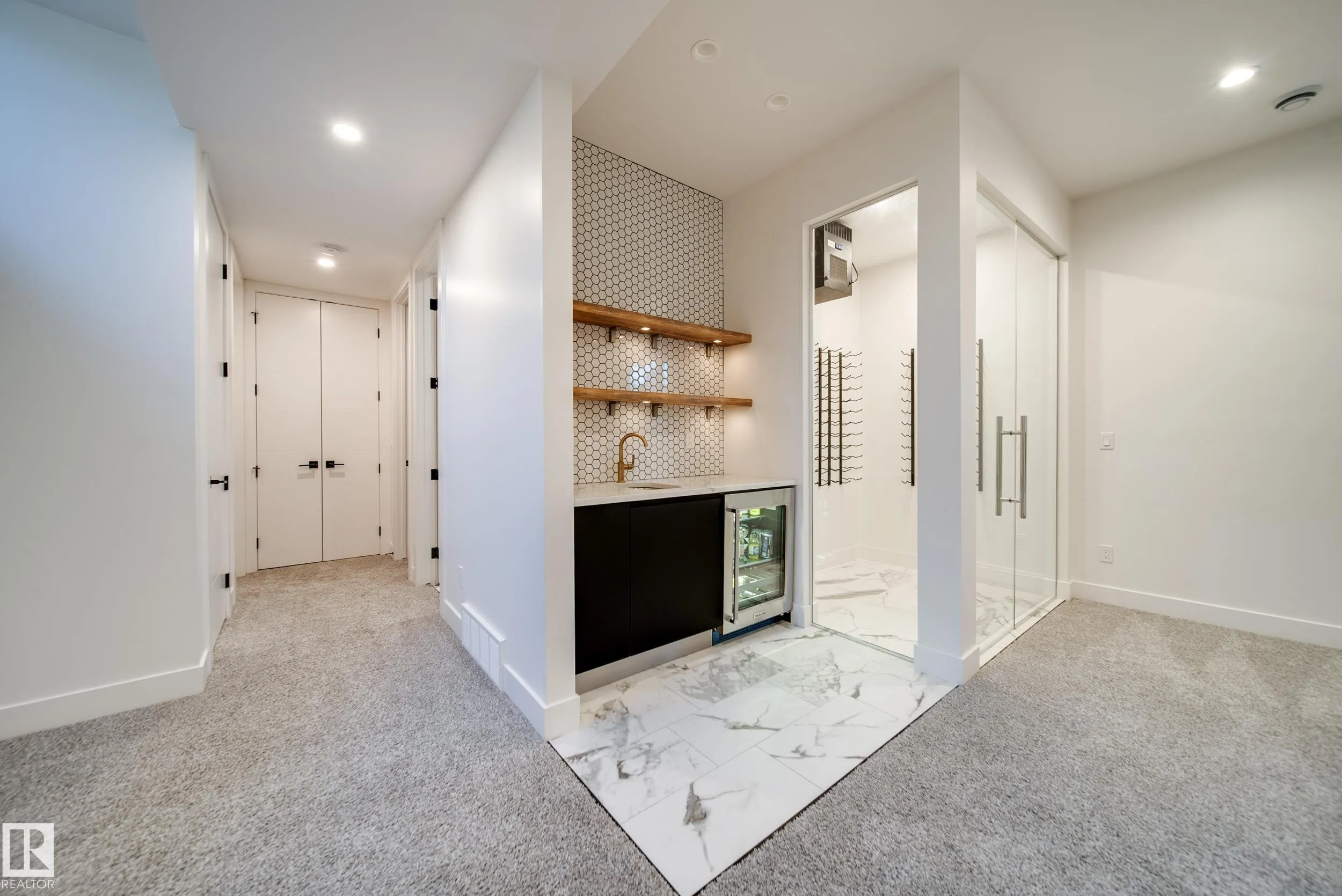 44B VALLEYVIEW Crescent