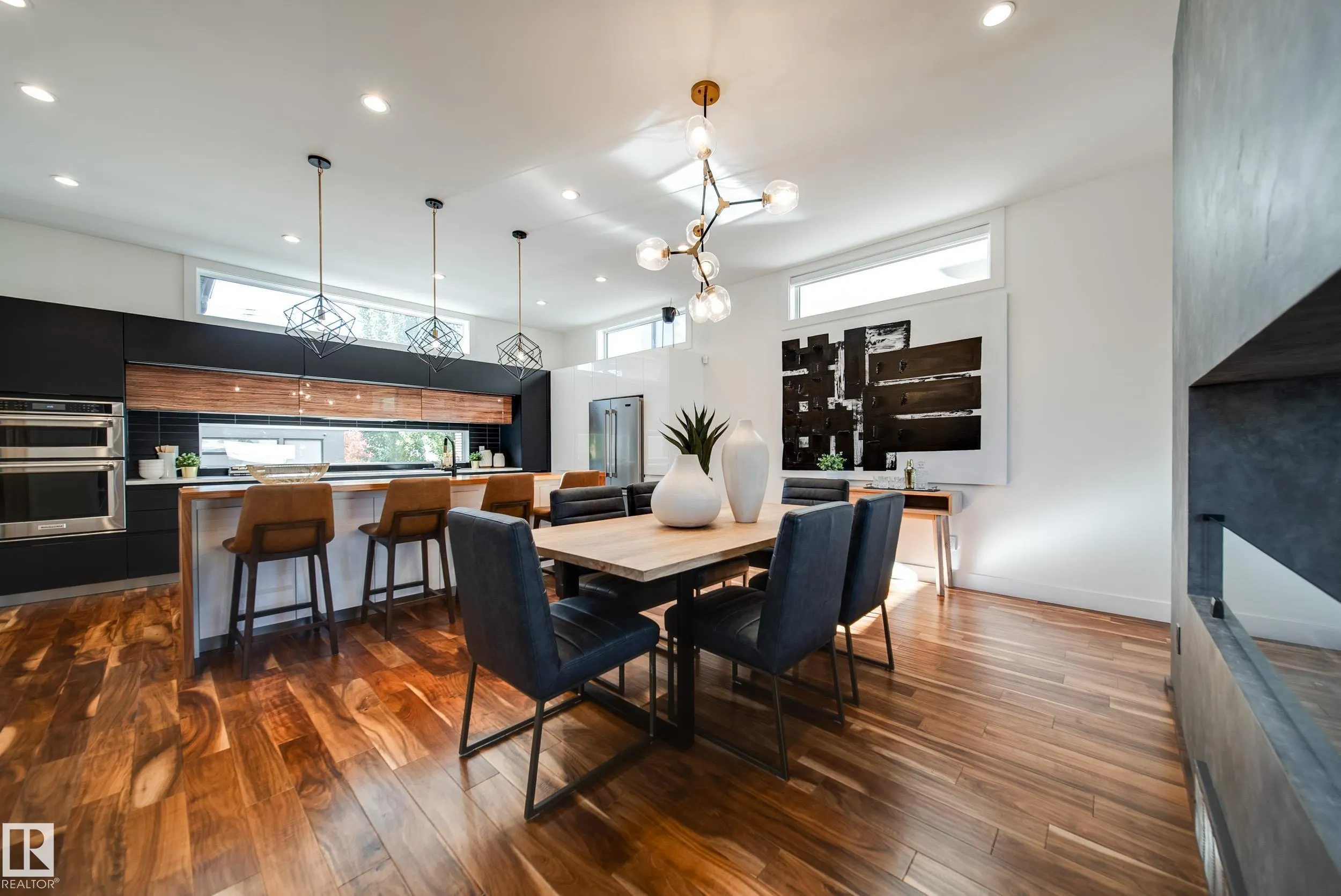 44B VALLEYVIEW Crescent