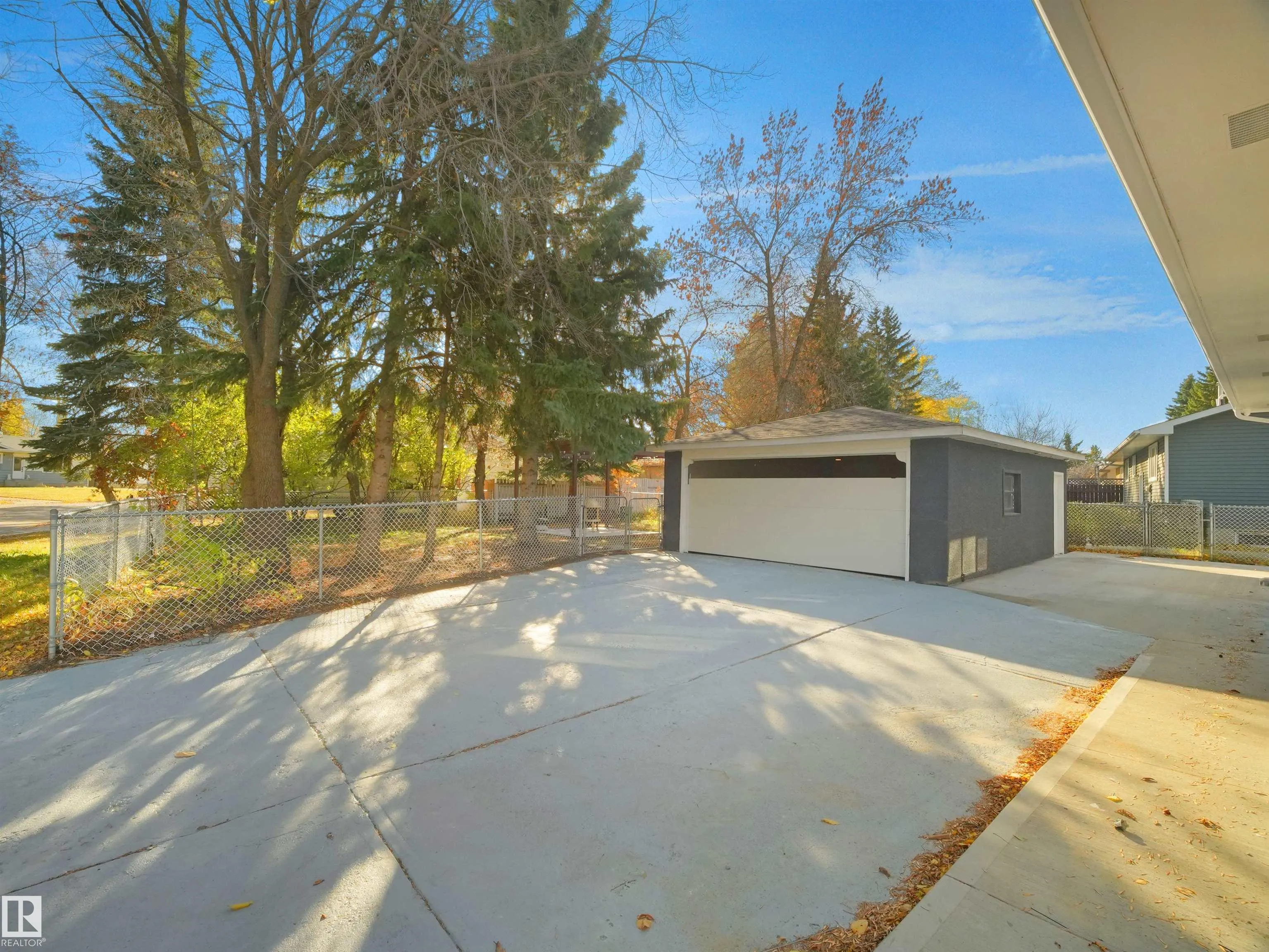 53 RAVEN Drive