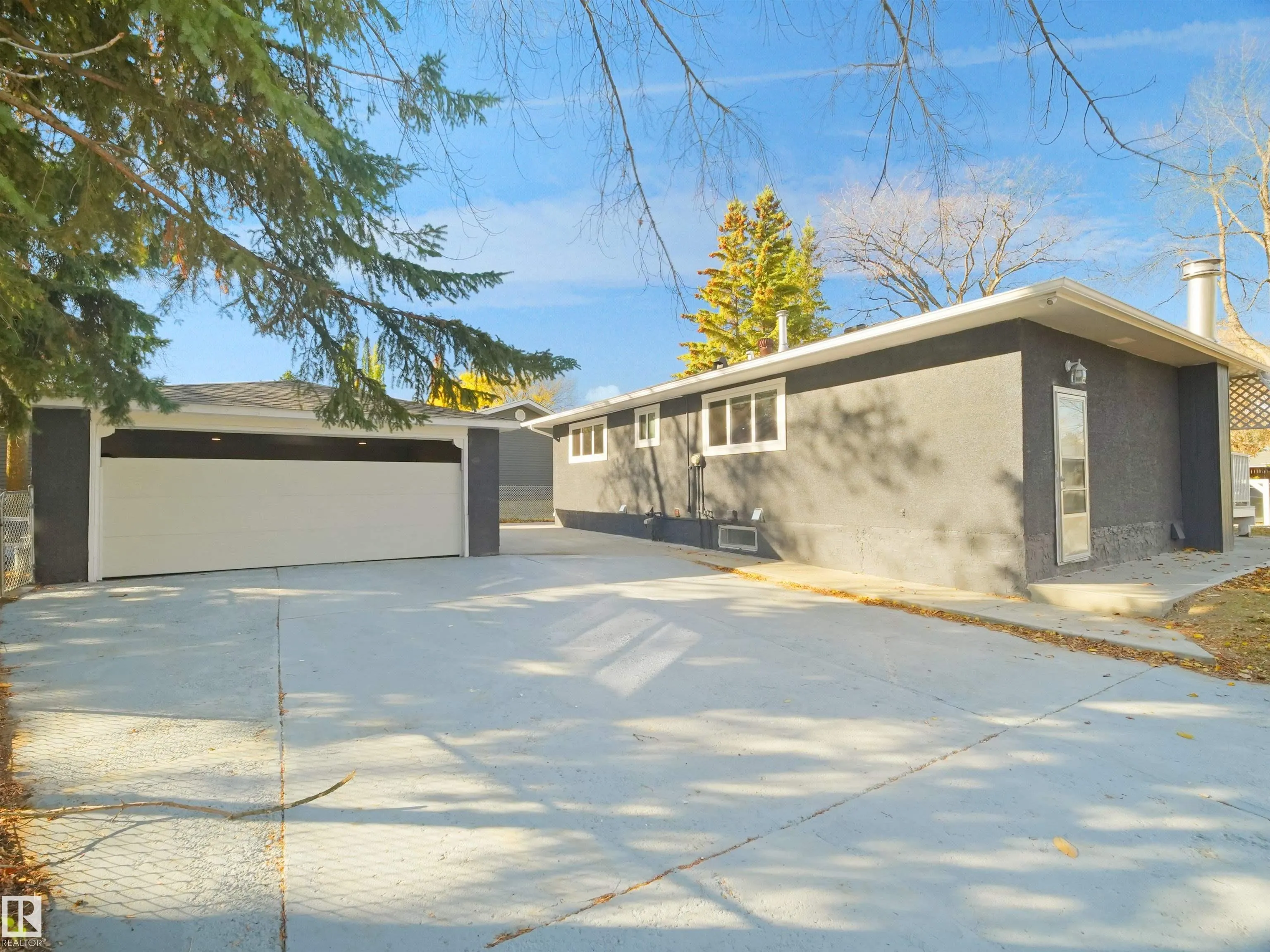 53 RAVEN Drive