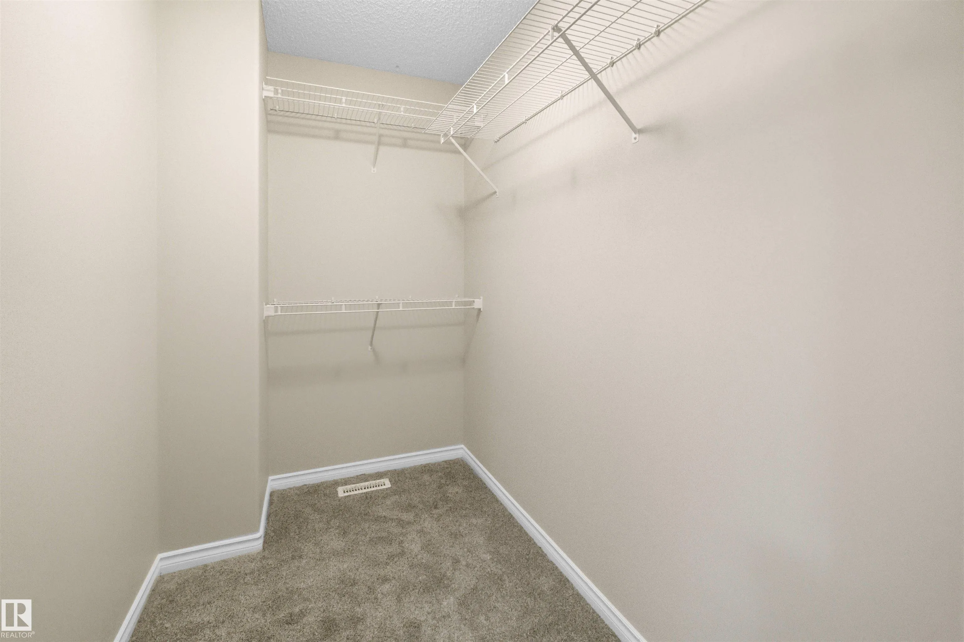 460 GIBB Wynd