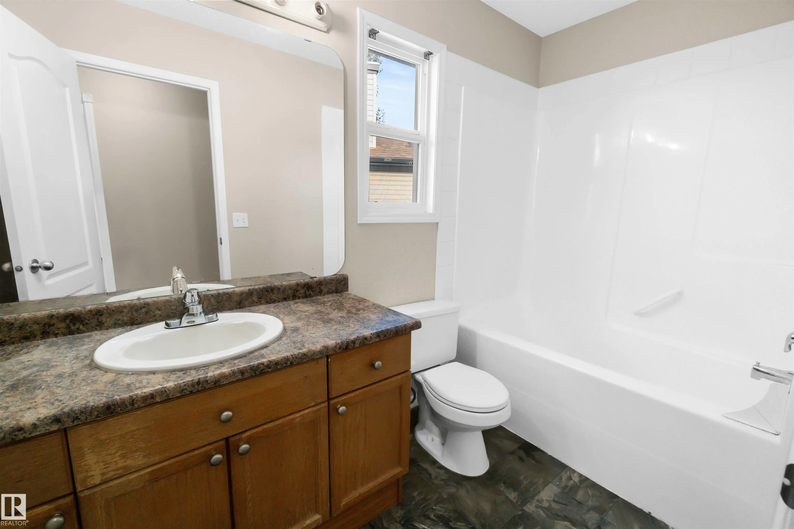 460 GIBB Wynd