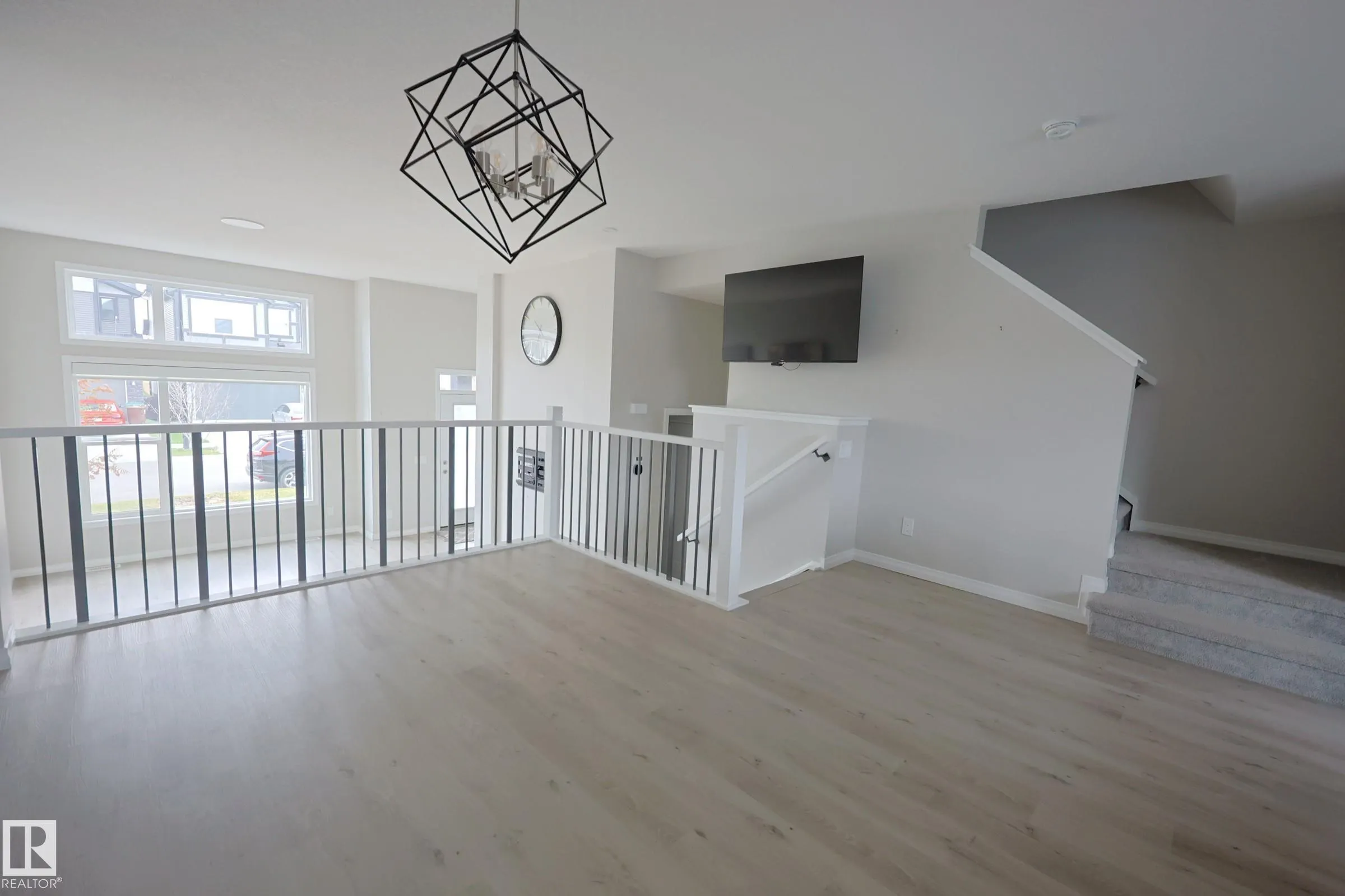 30 NETTLE Crescent