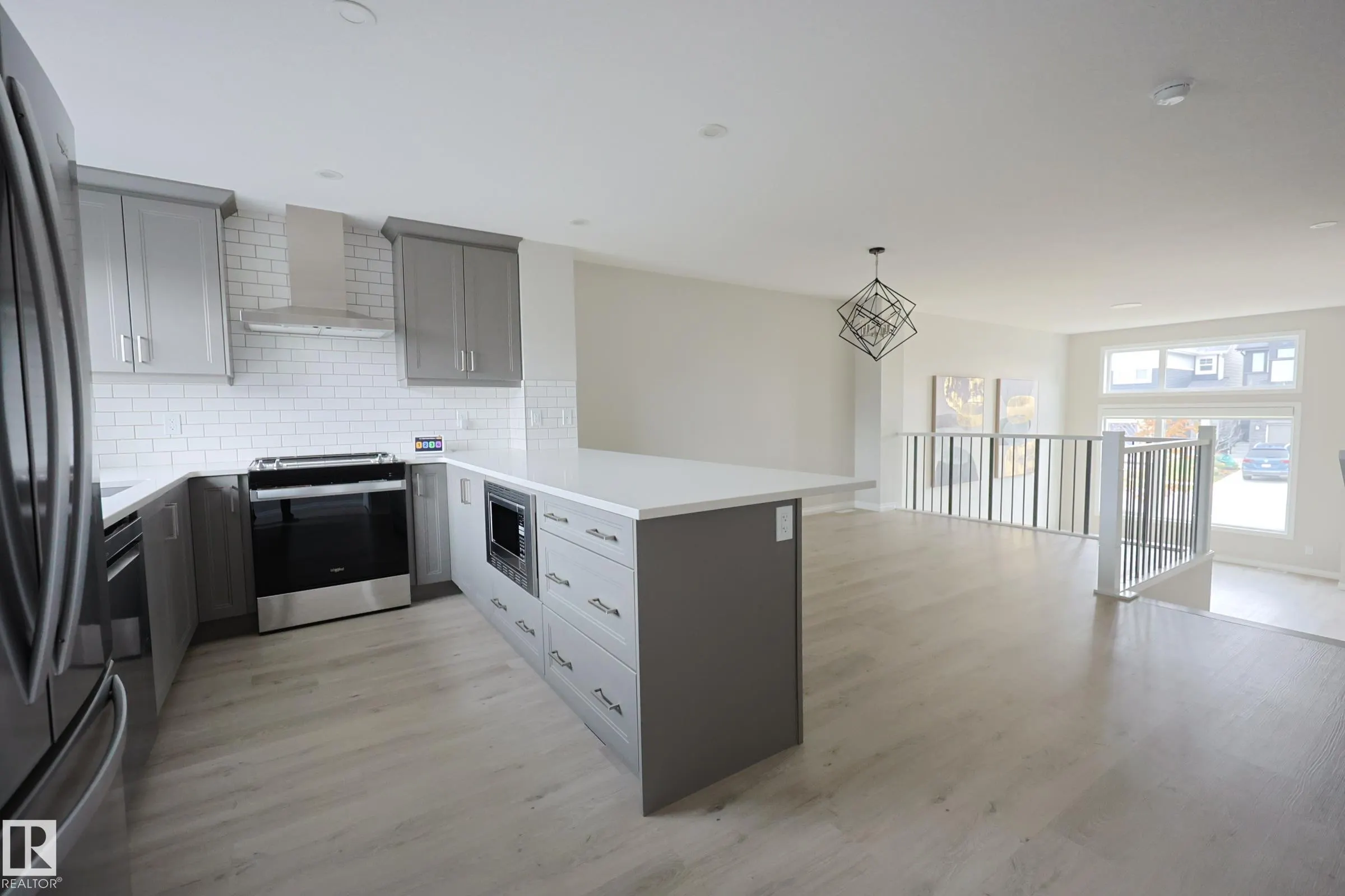 30 NETTLE Crescent