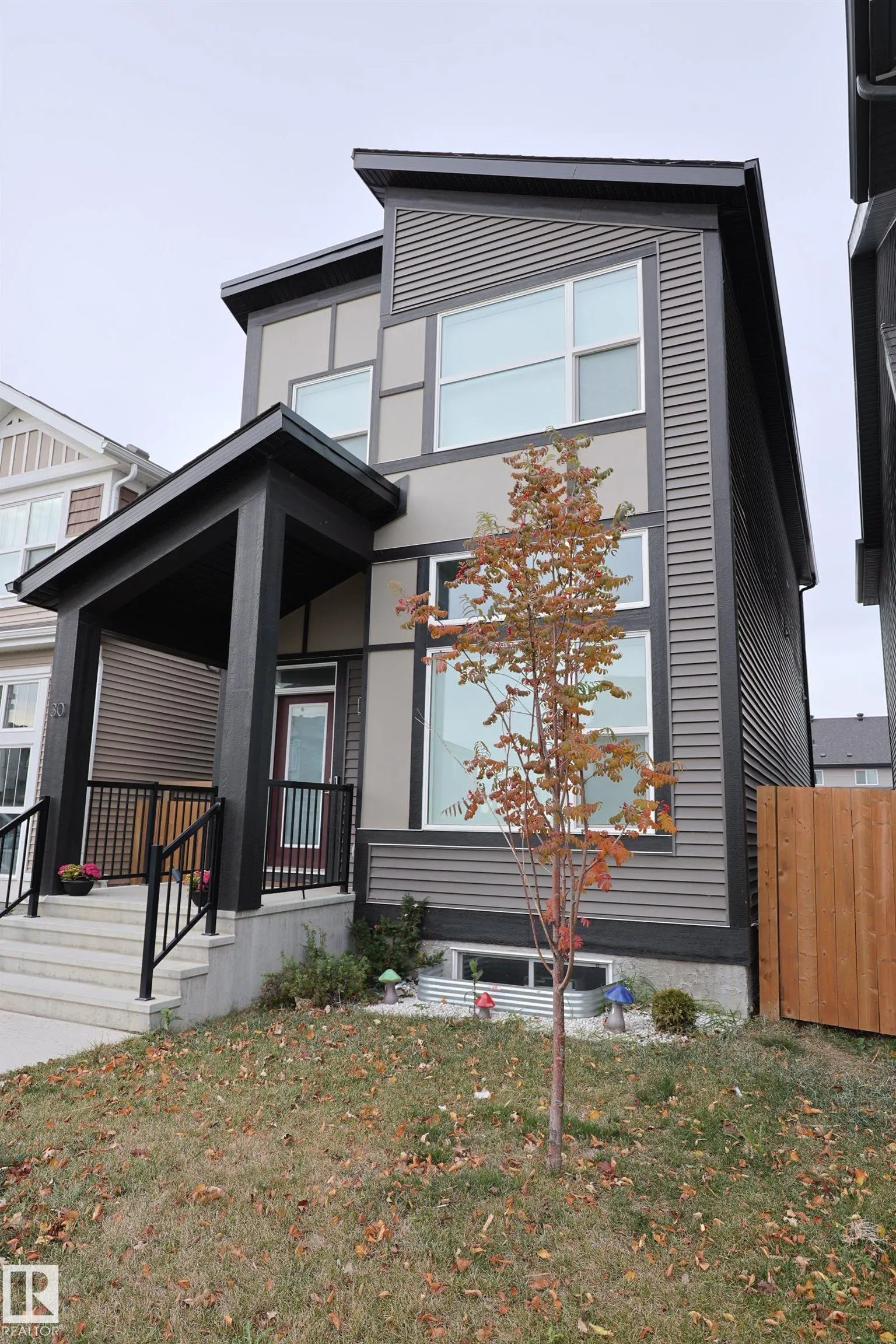 30 NETTLE Crescent