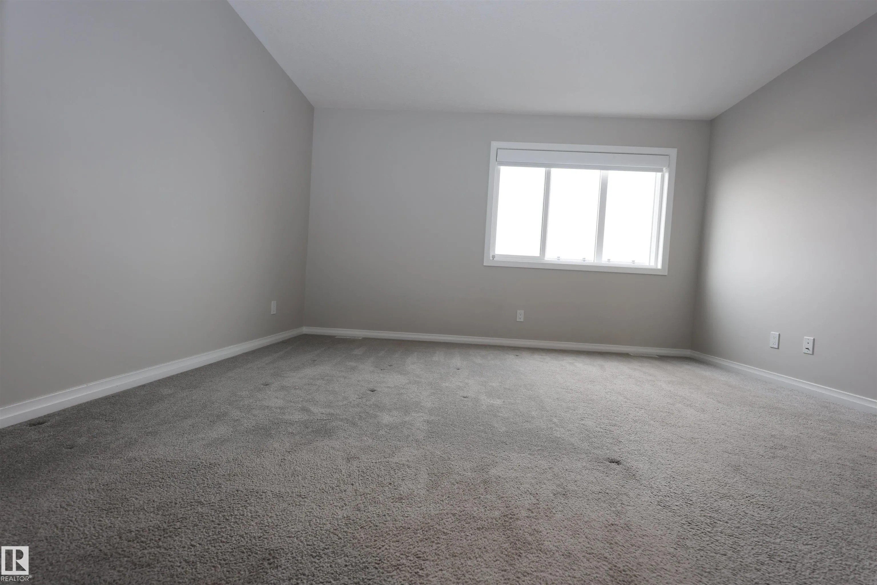 30 NETTLE Crescent