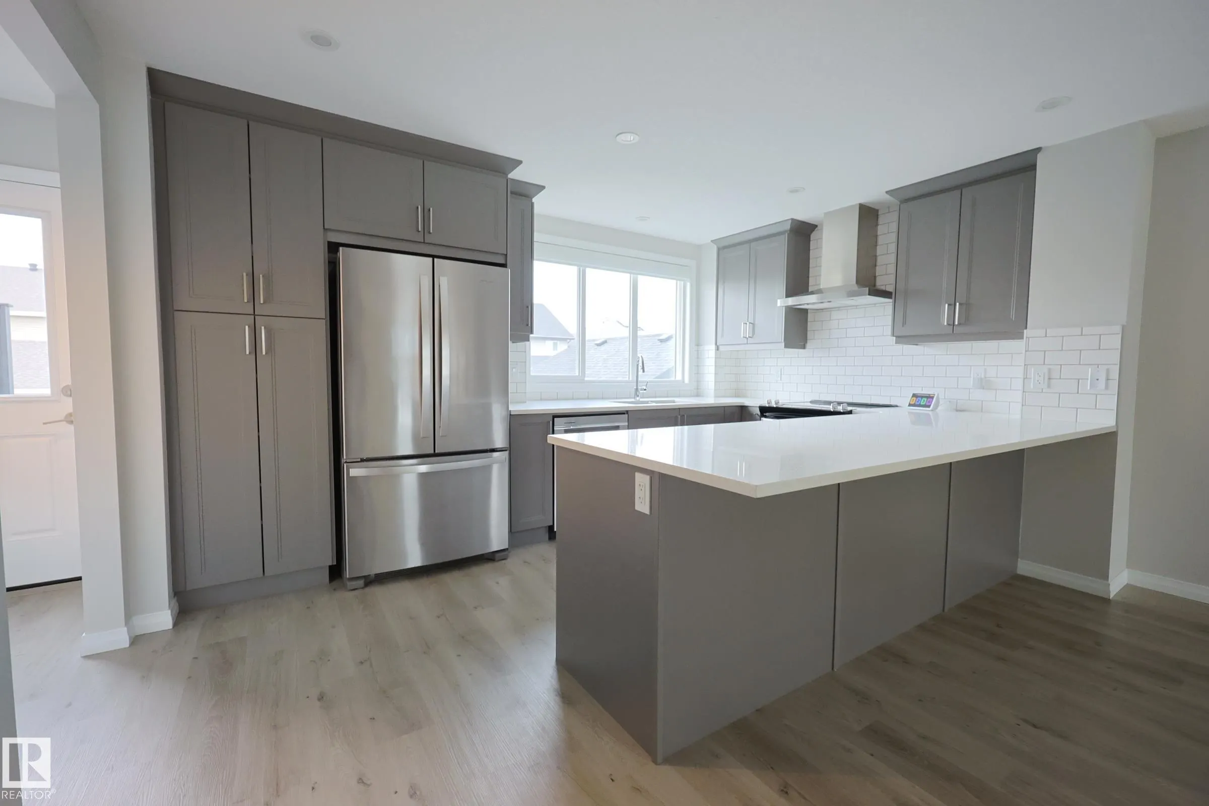 30 NETTLE Crescent