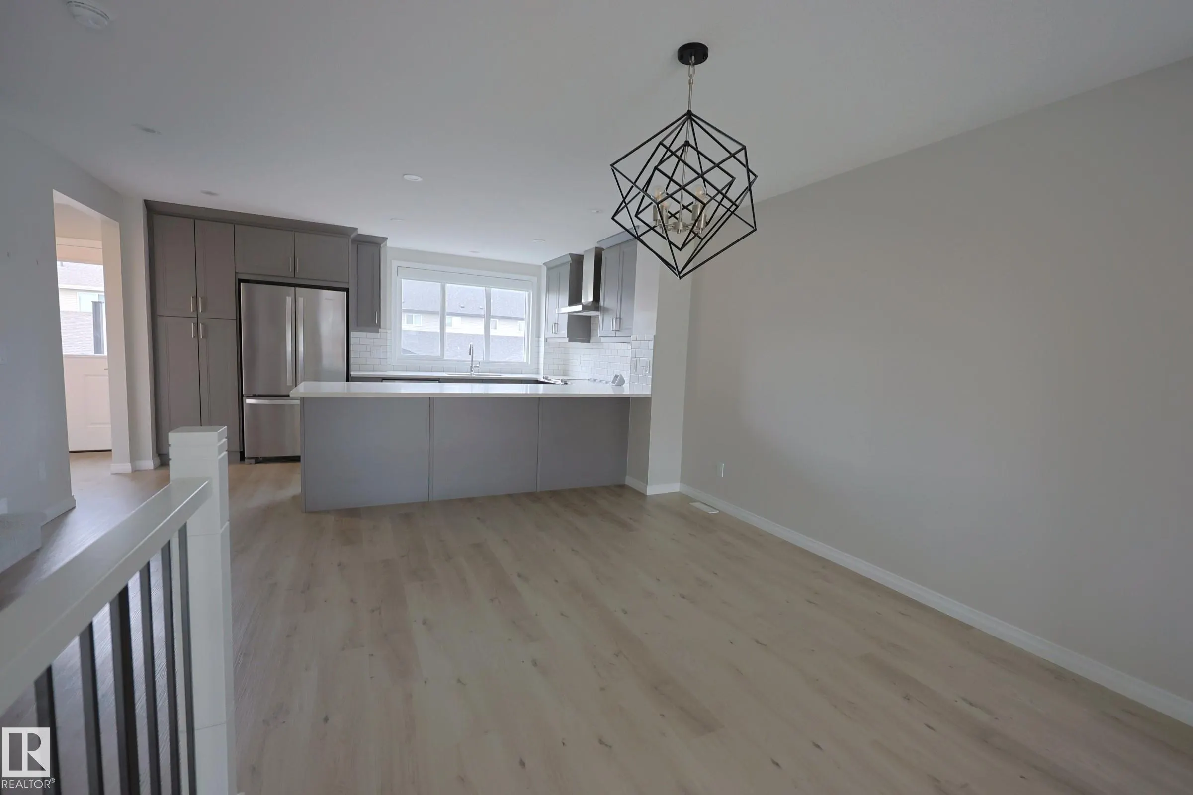 30 NETTLE Crescent