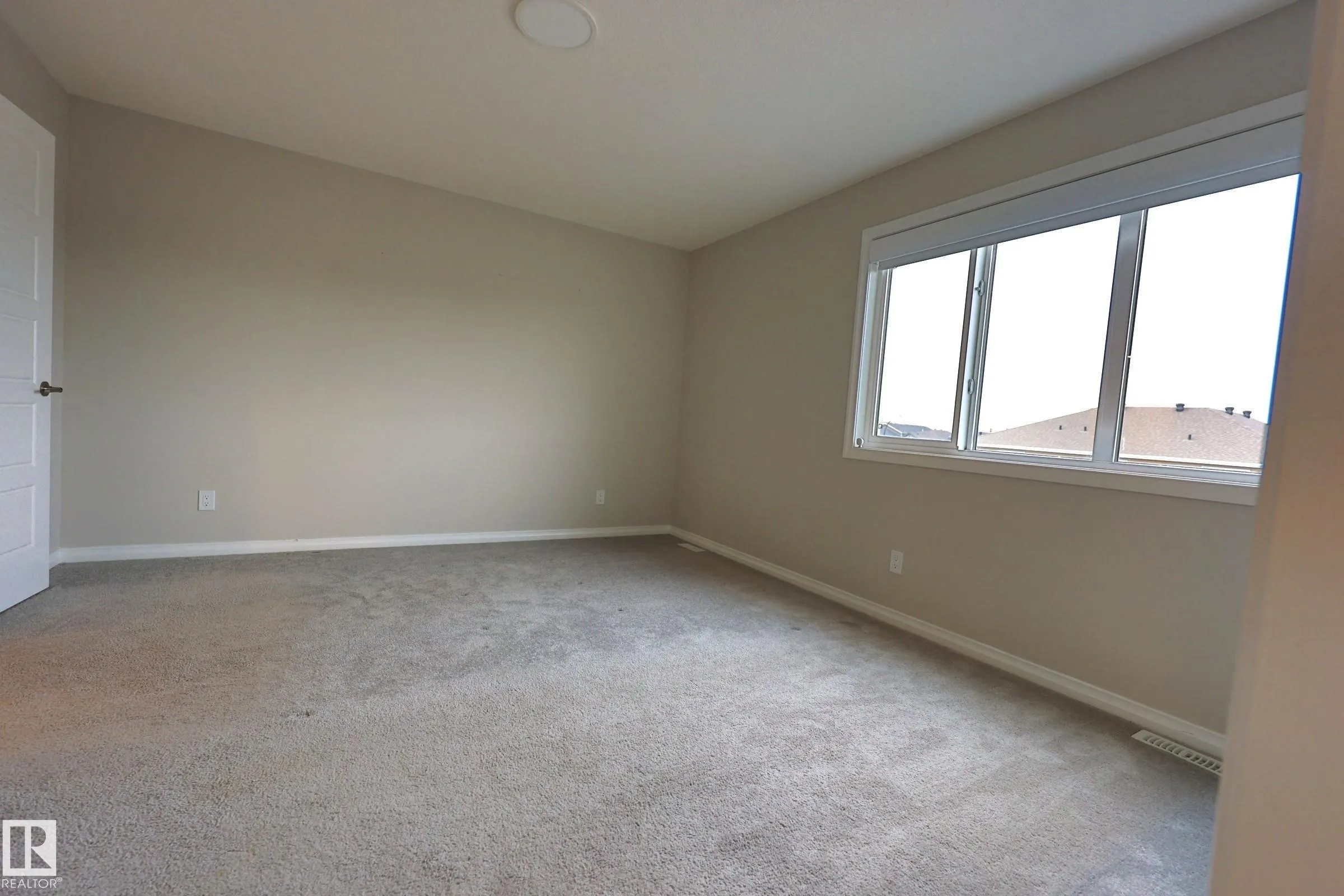 30 NETTLE Crescent