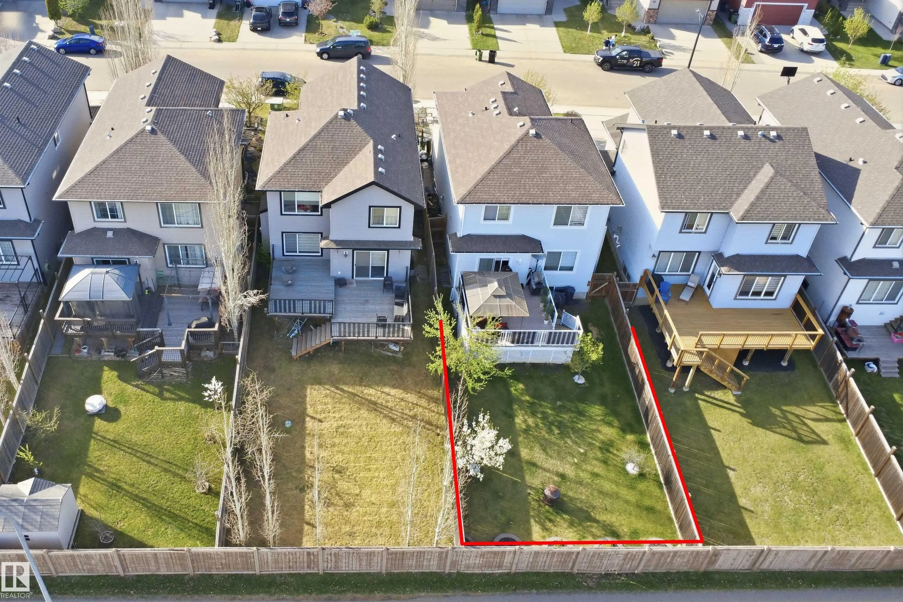 1453 HAYS Way