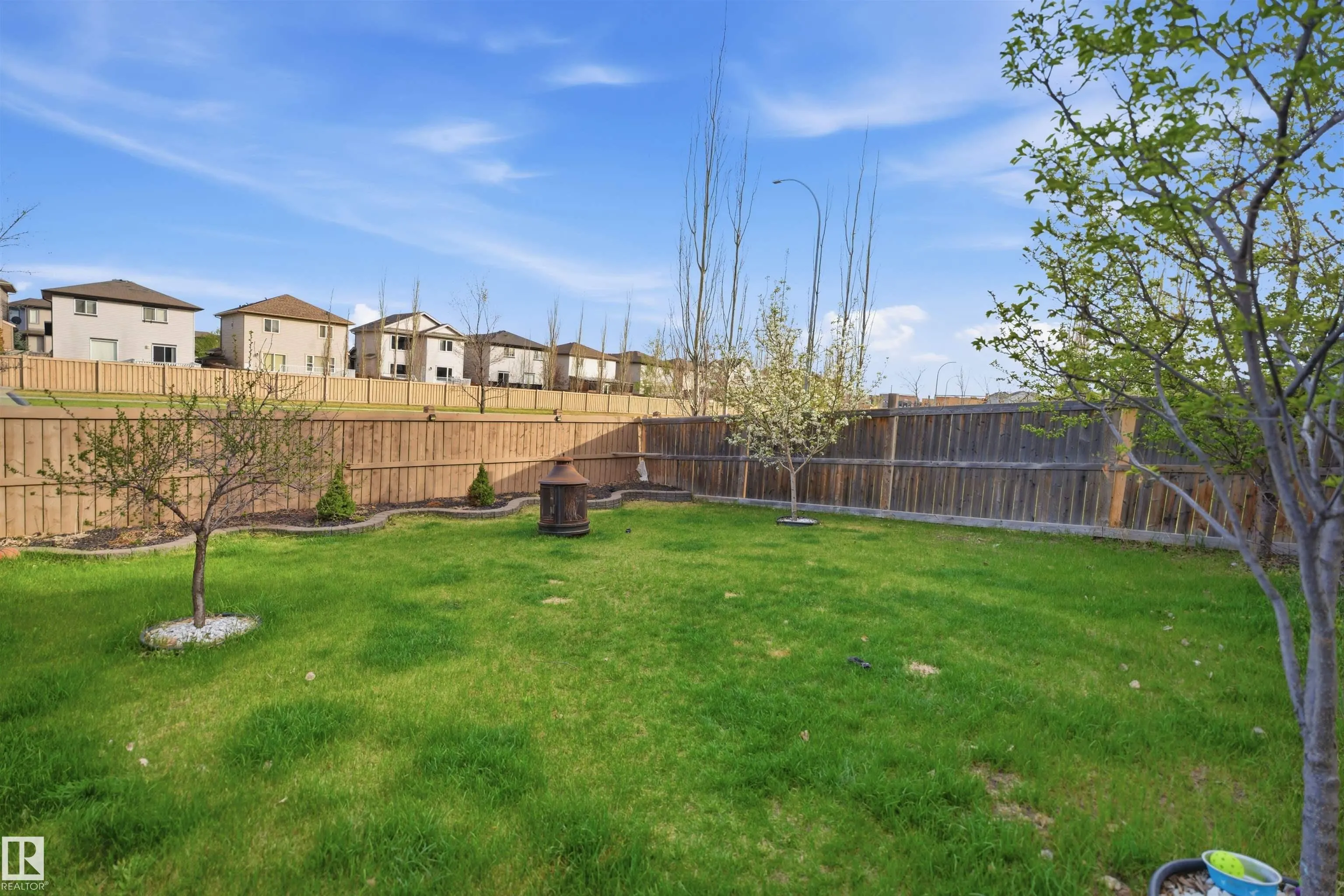 1453 HAYS Way