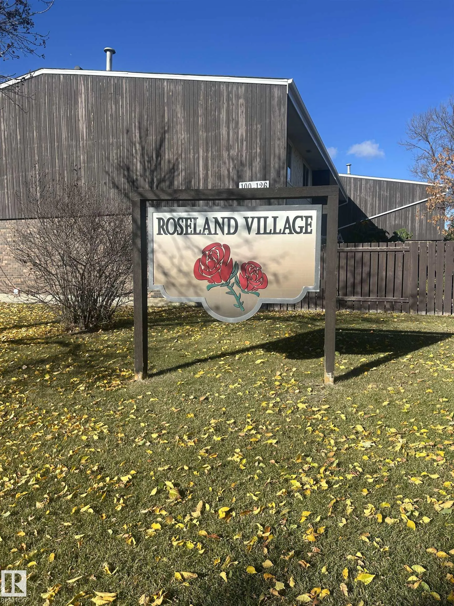 159 ROSELAND Village
