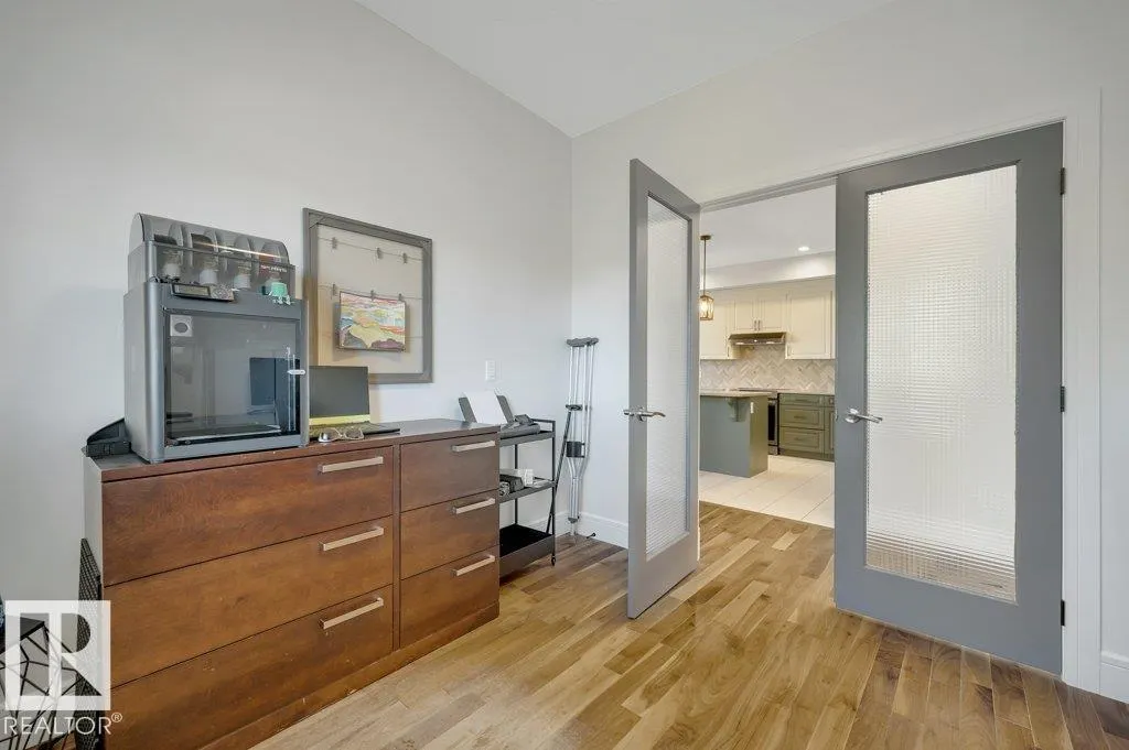 14 SIENNA Gate