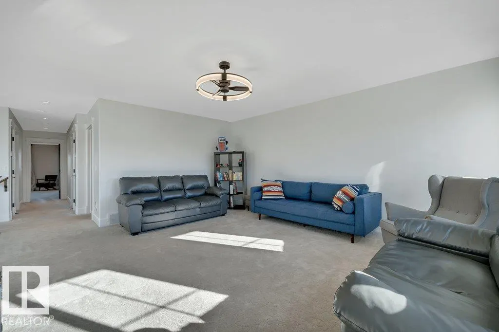 14 SIENNA Gate