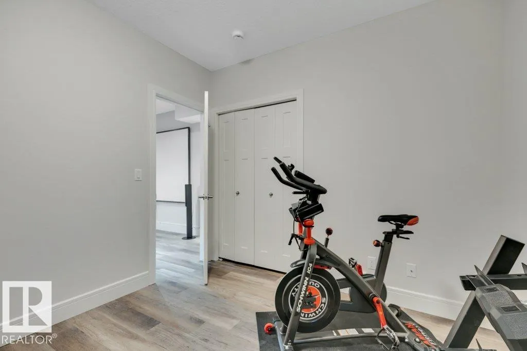 14 SIENNA Gate