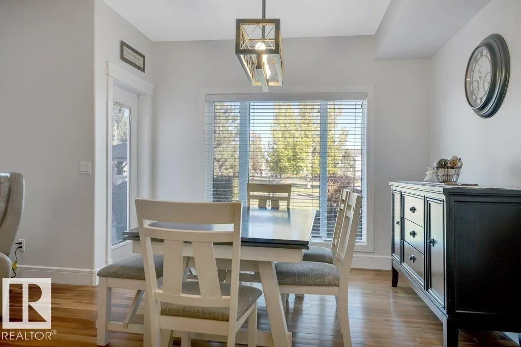 14 SIENNA Gate