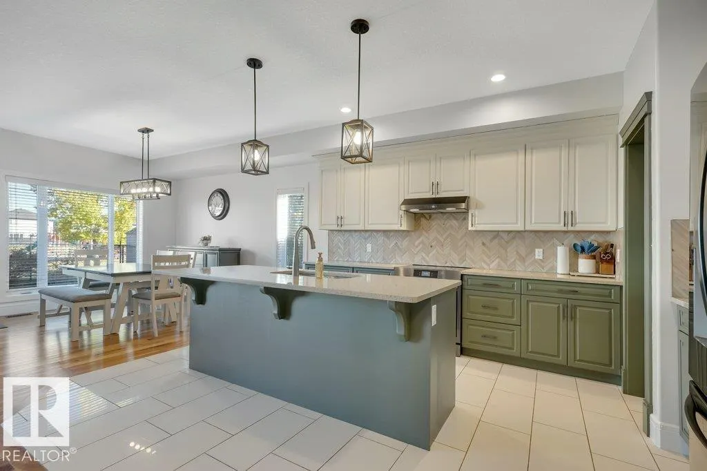 14 SIENNA Gate