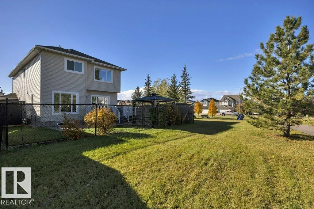14 SIENNA Gate