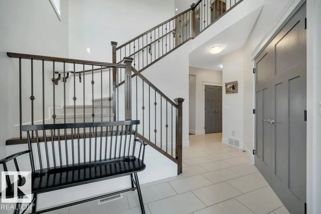 14 SIENNA Gate
