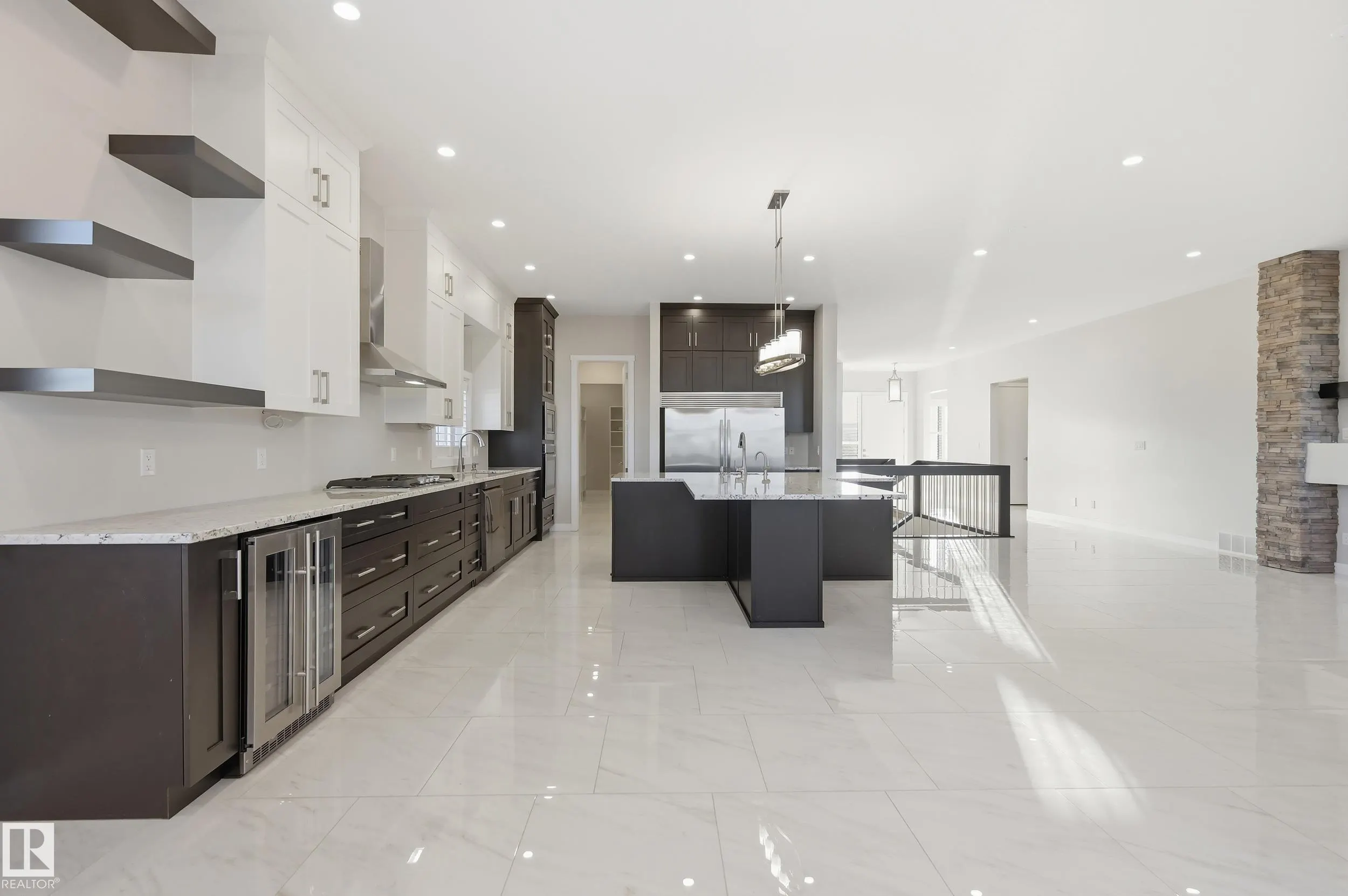Tuscano Close