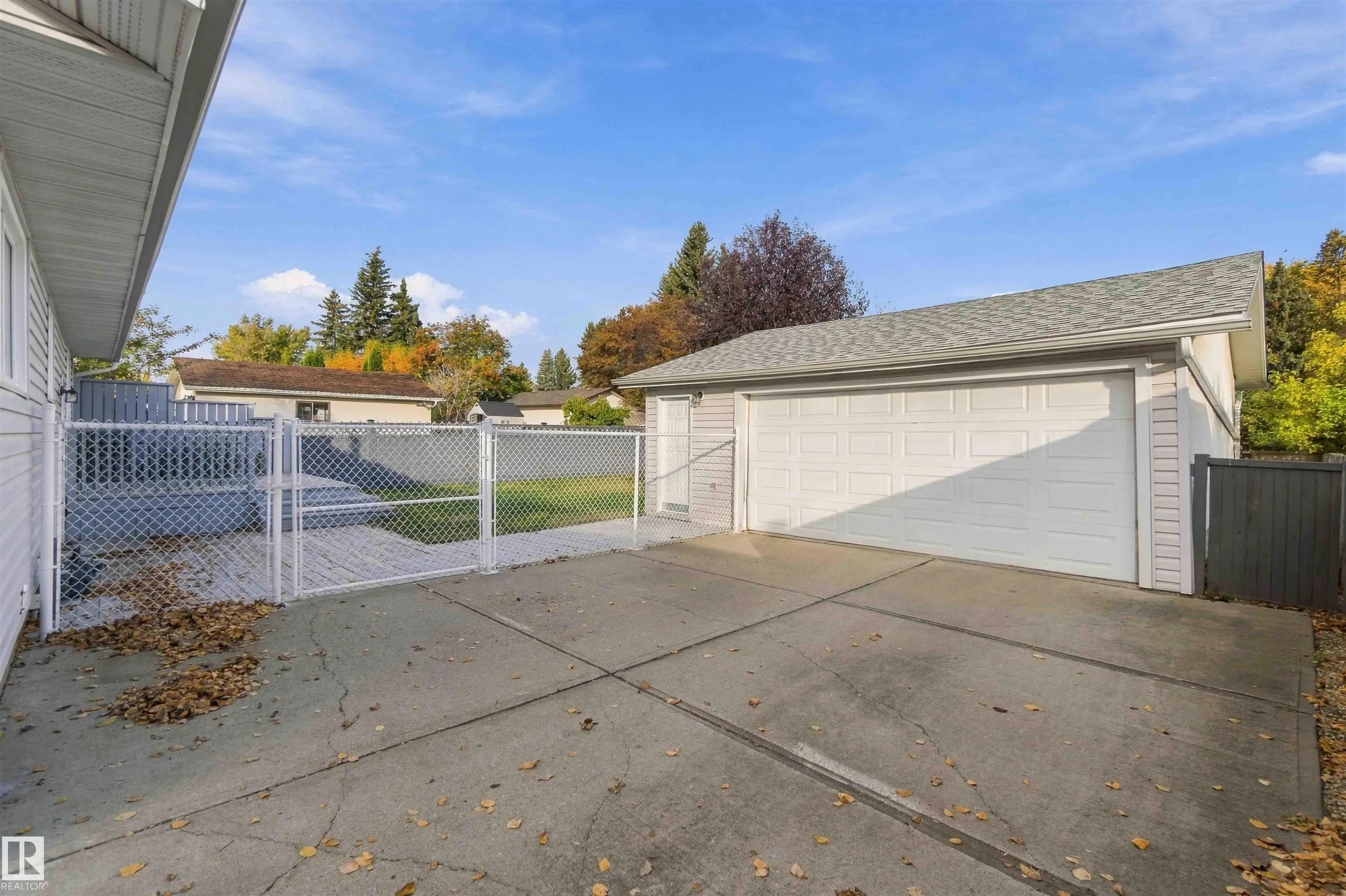 59 ROSEWOOD Drive