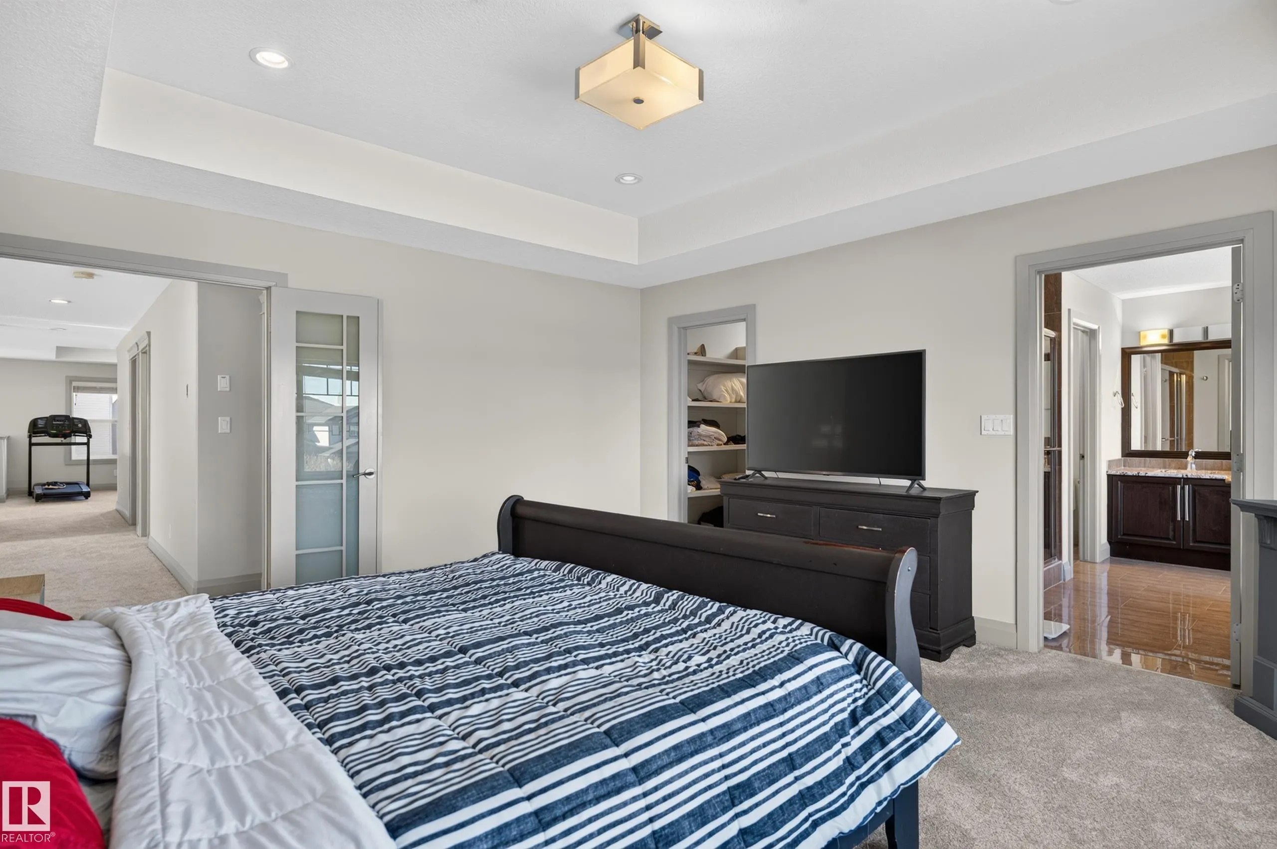 2433 ASHCRAFT Crescent