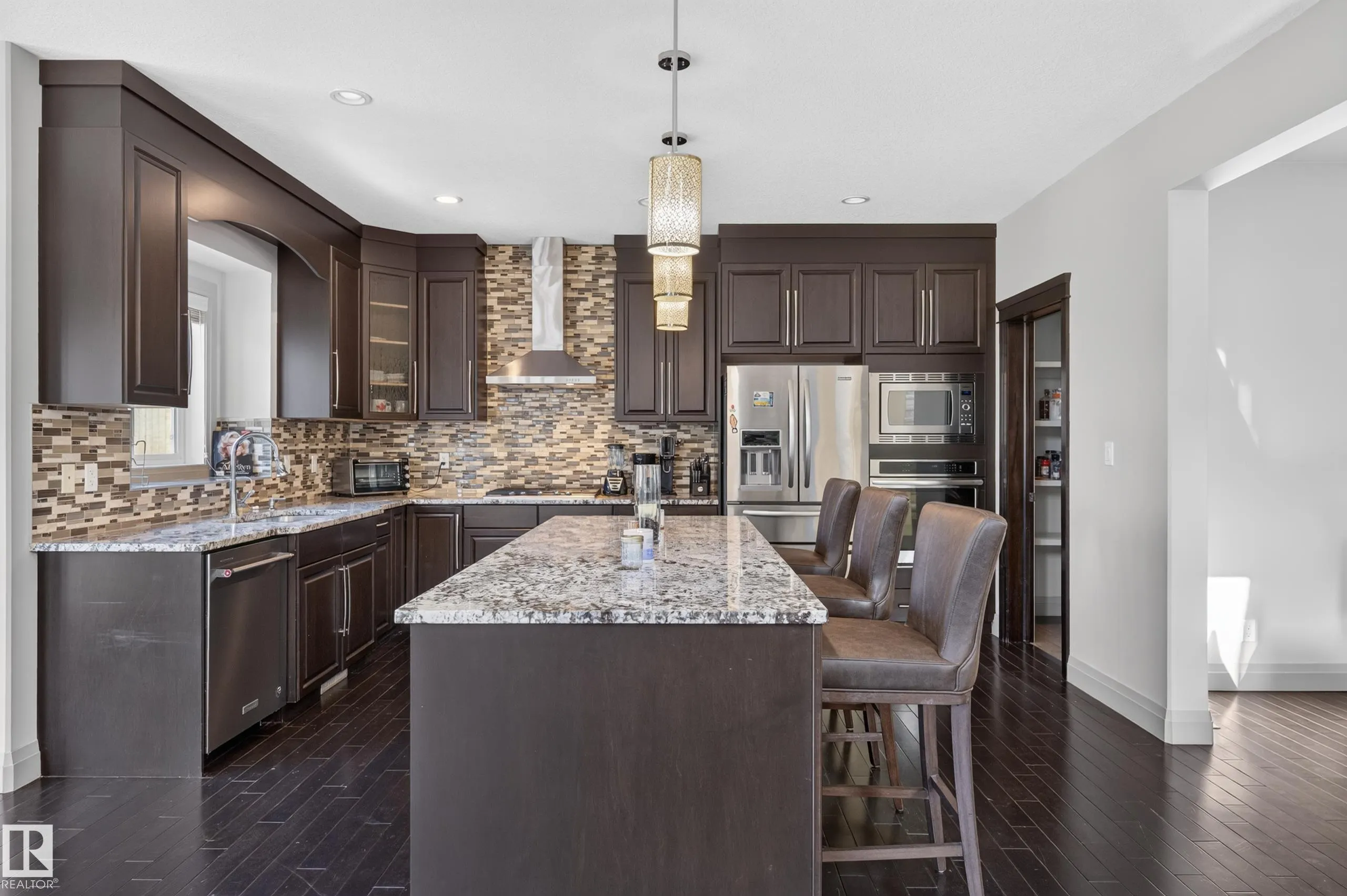 2433 ASHCRAFT Crescent