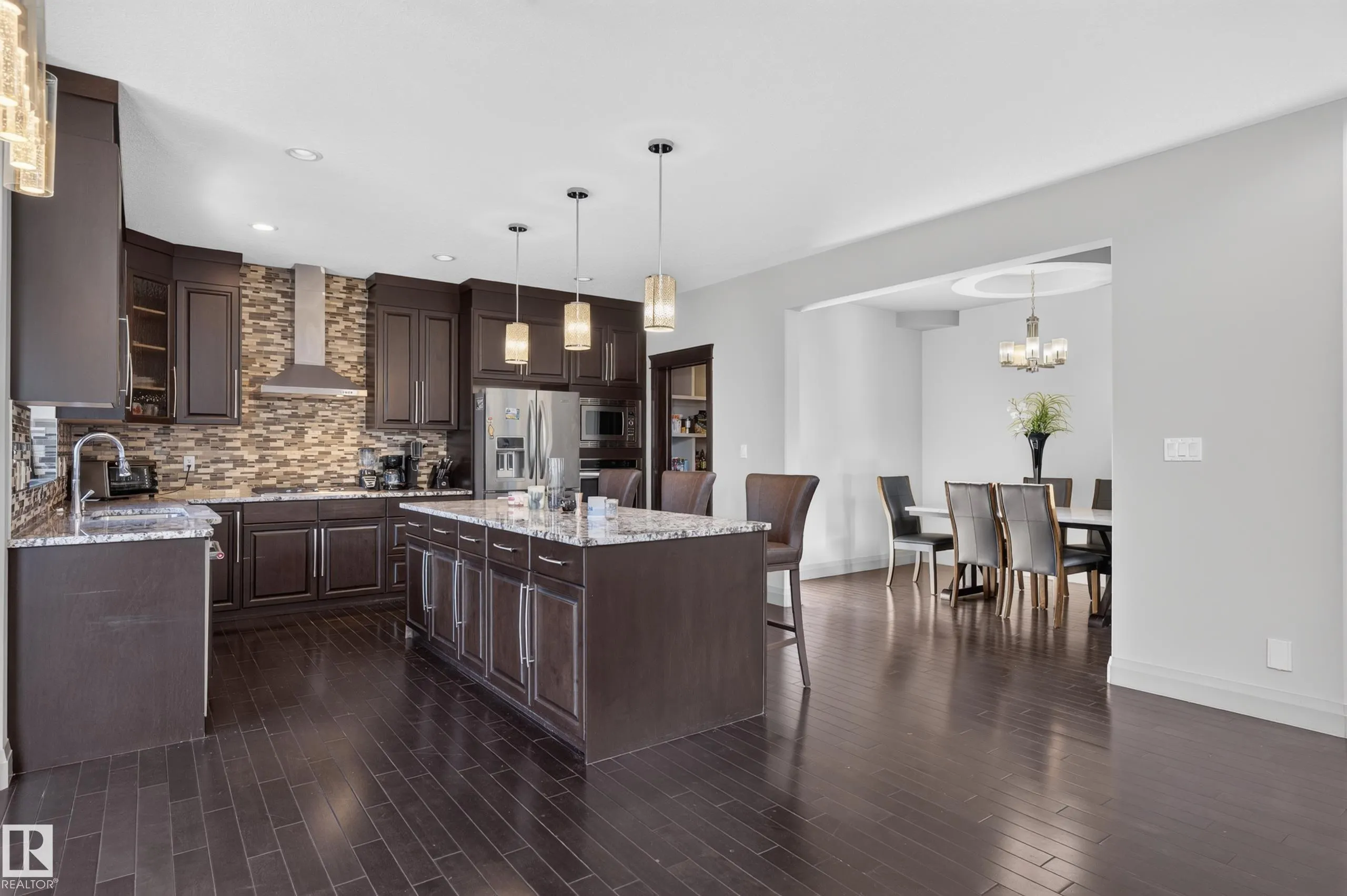2433 ASHCRAFT Crescent