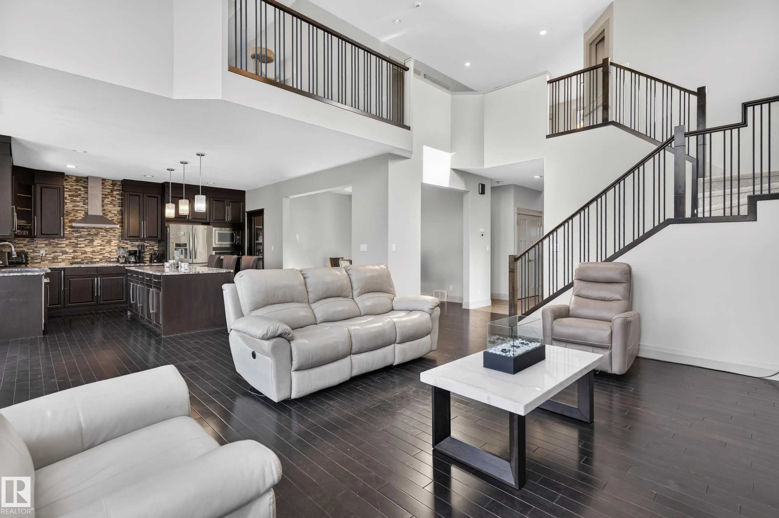 2433 ASHCRAFT Crescent
