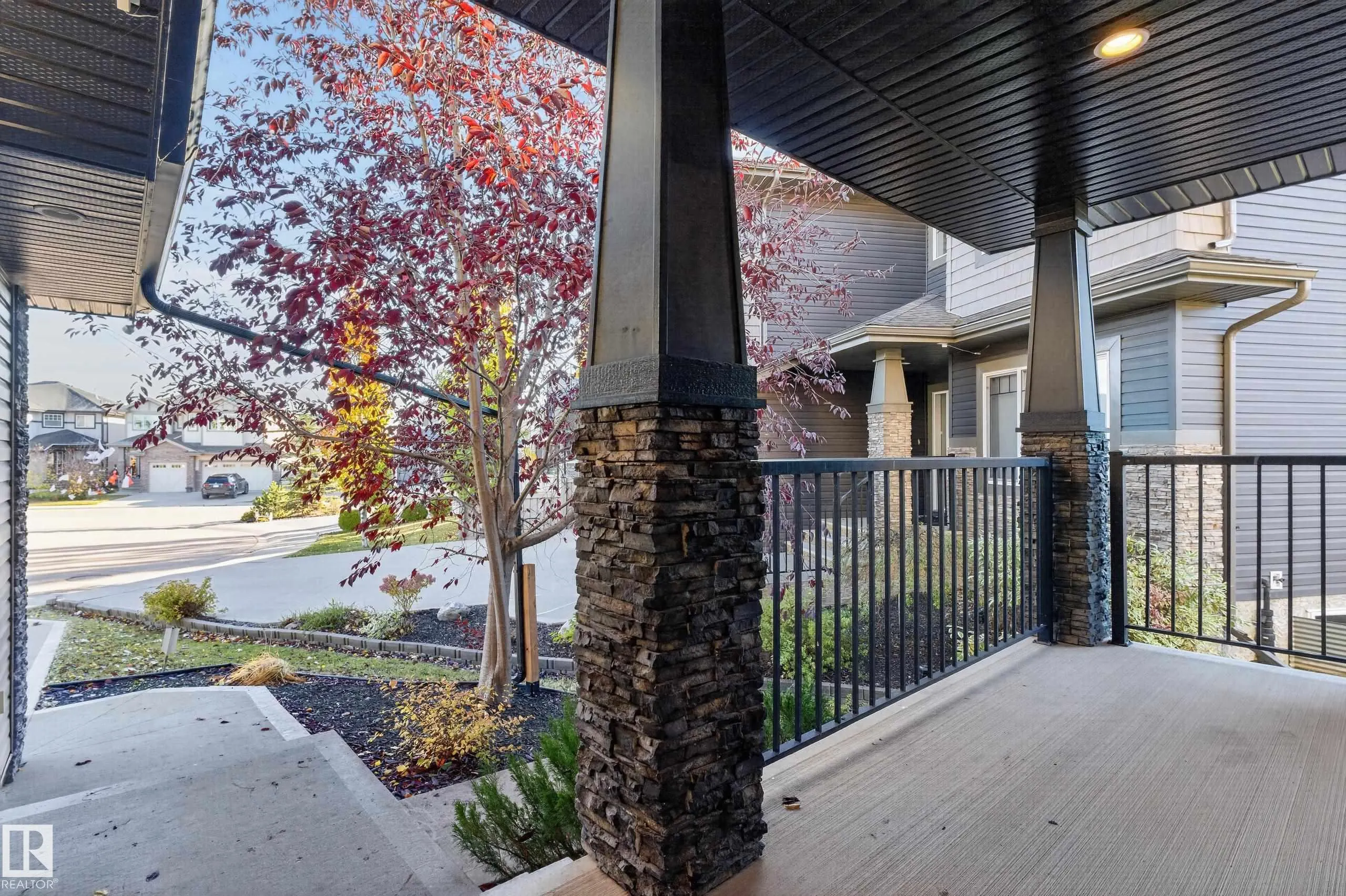 2433 ASHCRAFT Crescent