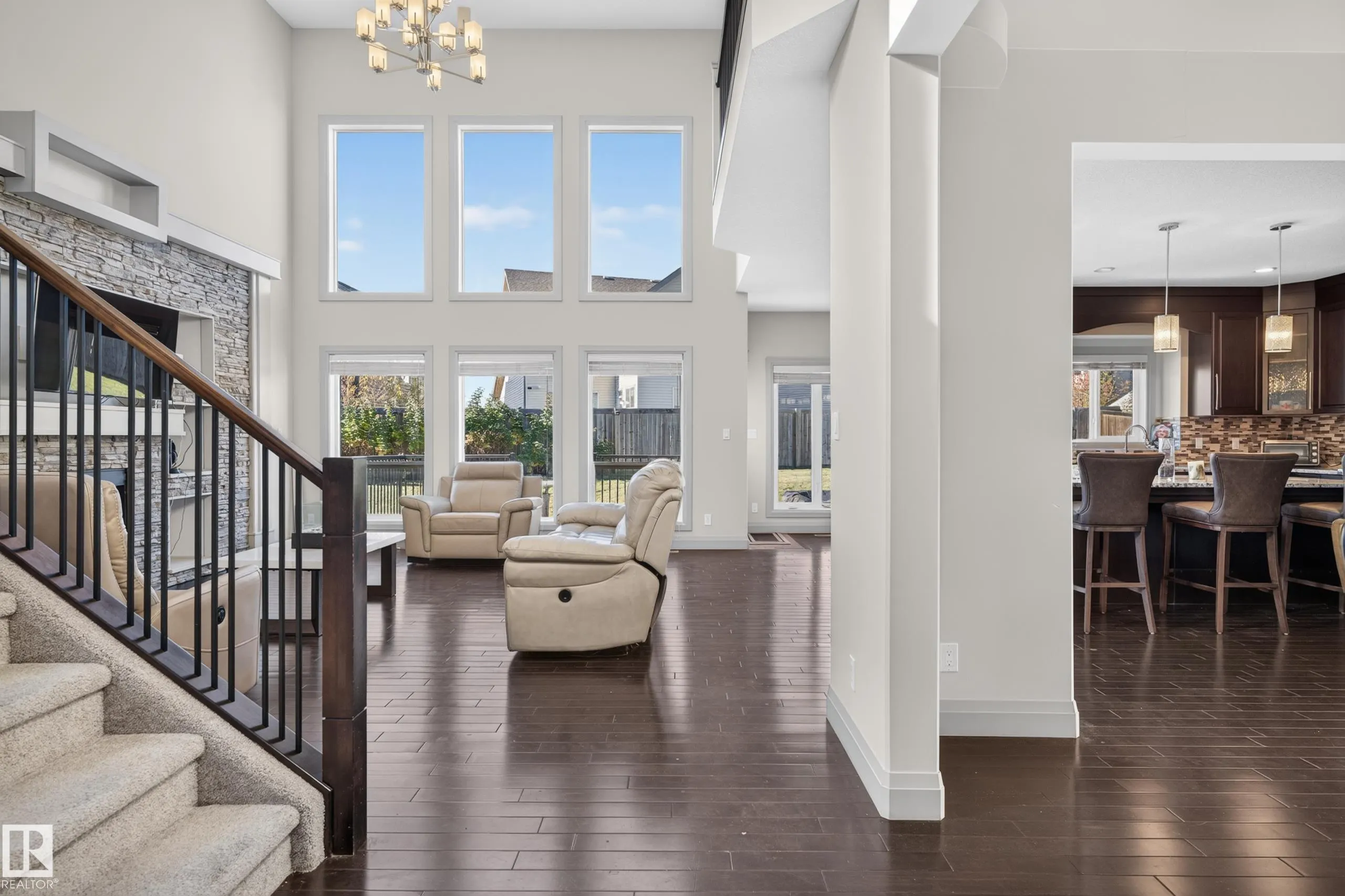 2433 ASHCRAFT Crescent