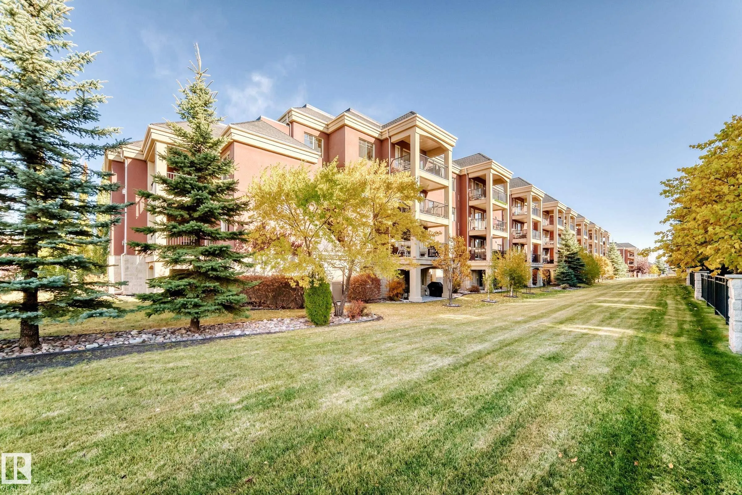 500 PALISADES Way
