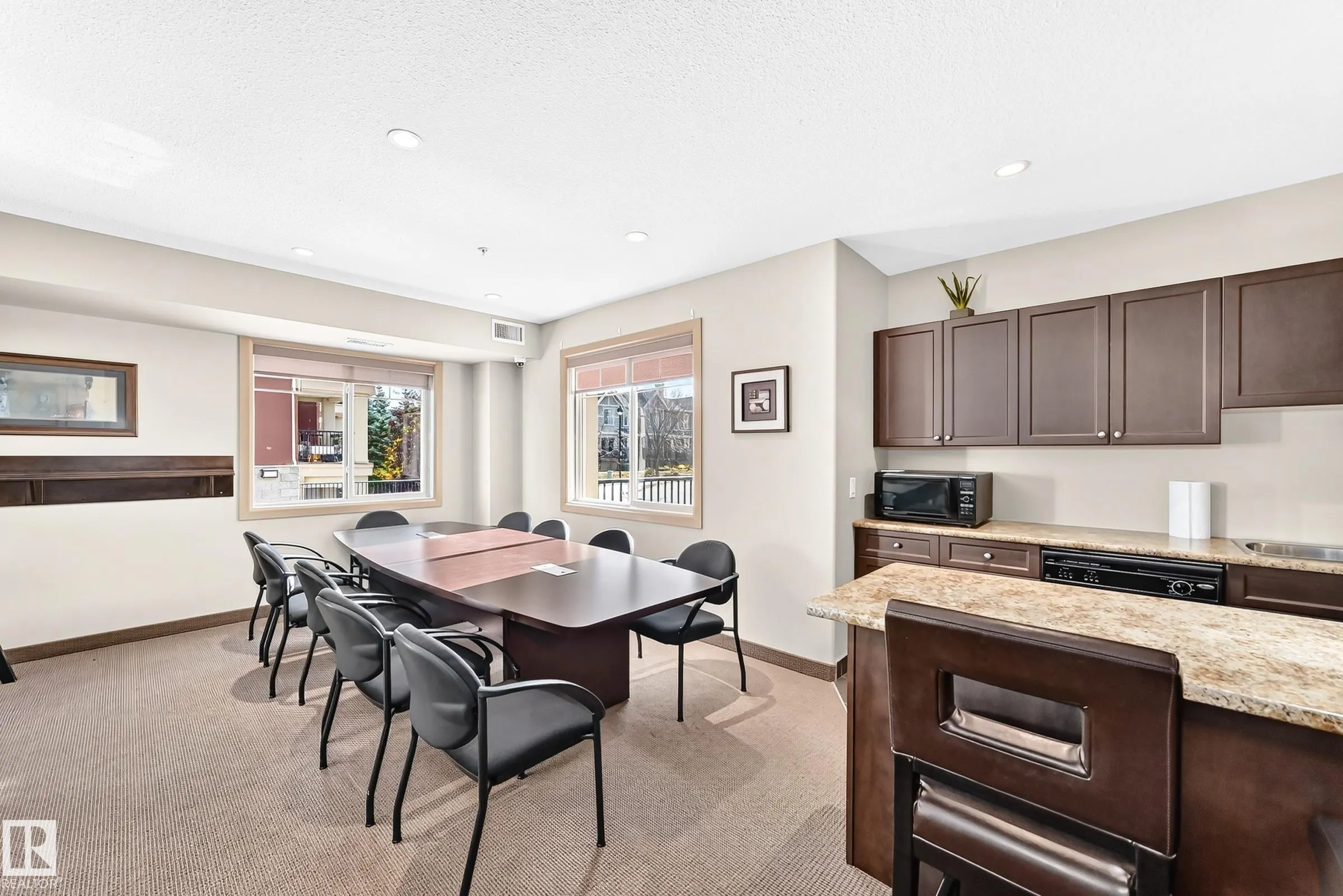 500 PALISADES Way