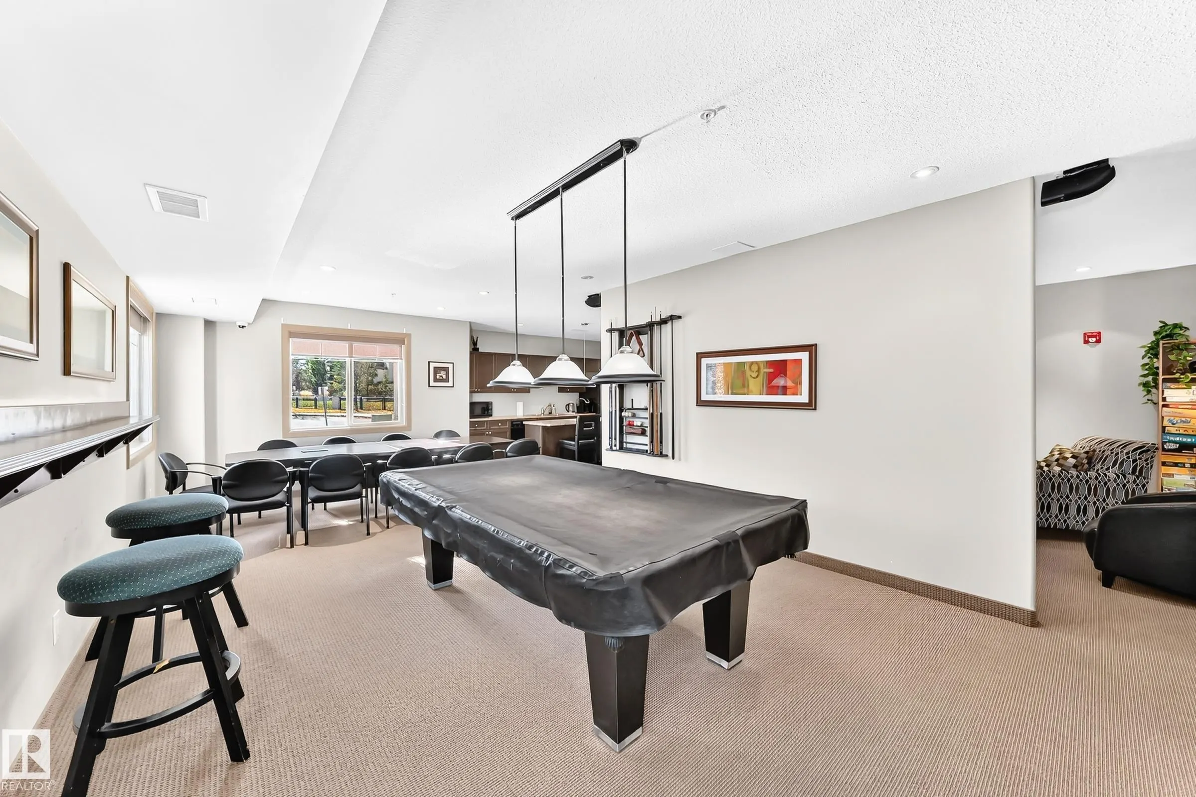 500 PALISADES Way