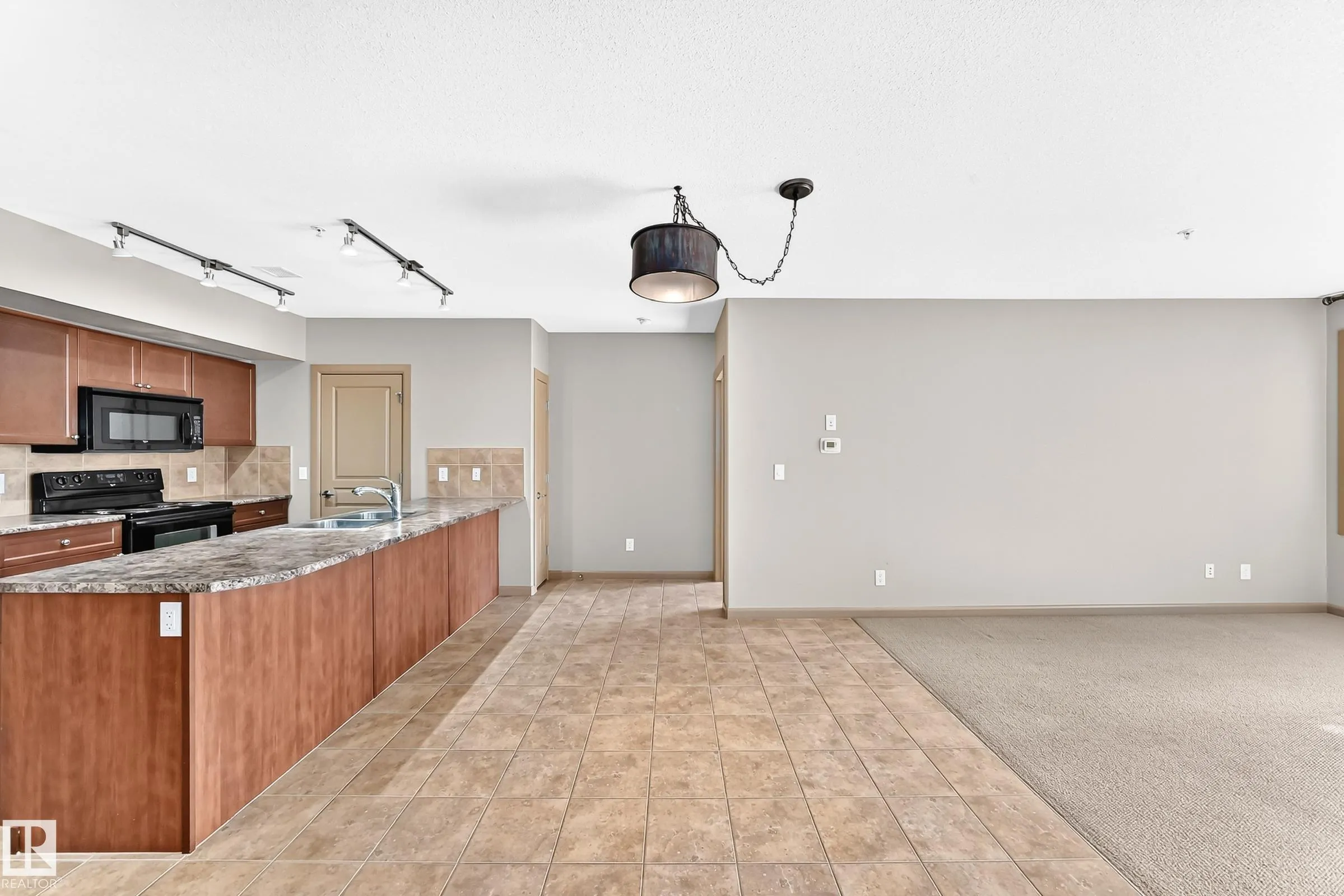 500 PALISADES Way