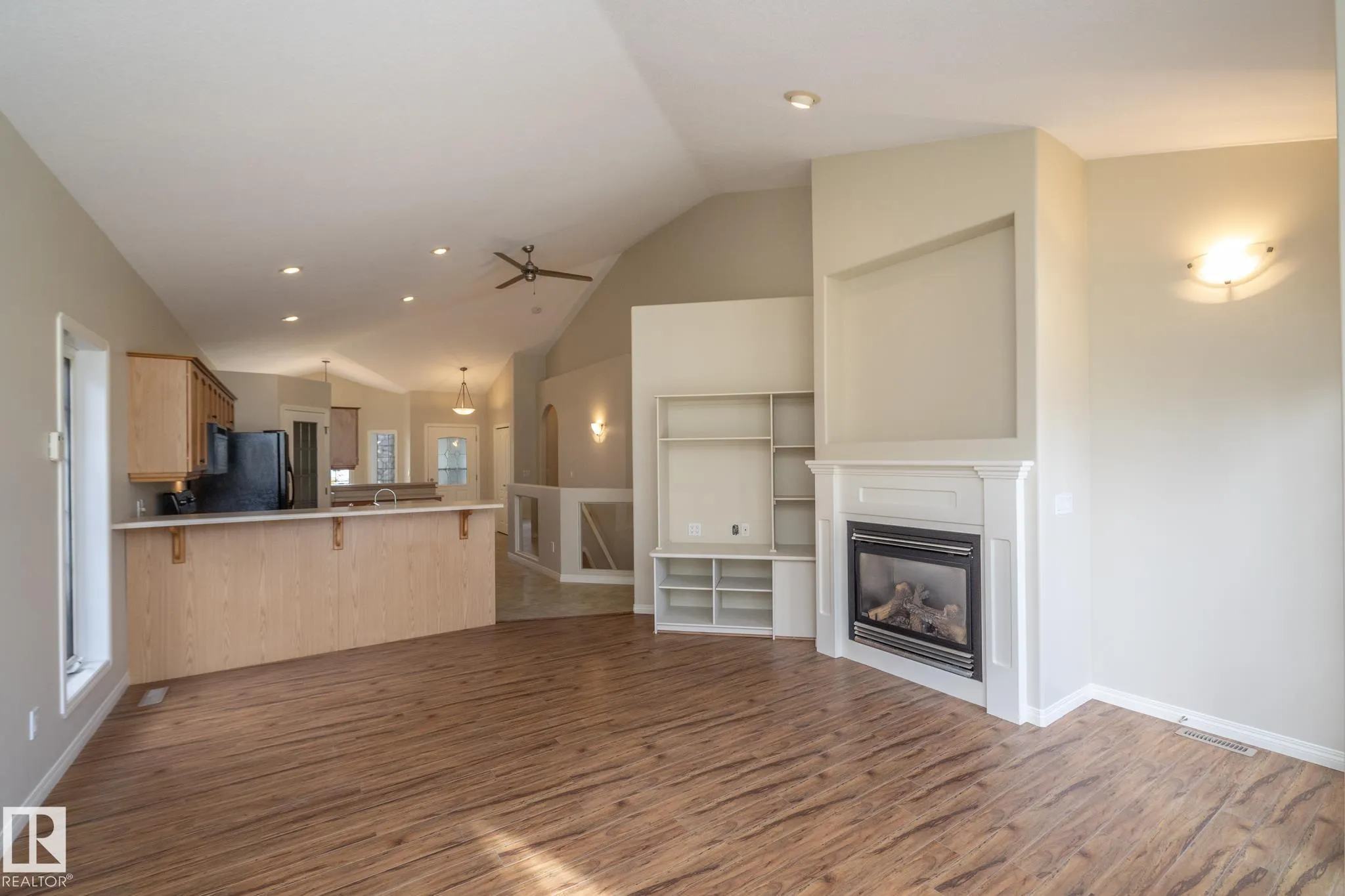 2 BRIARWOOD Village
