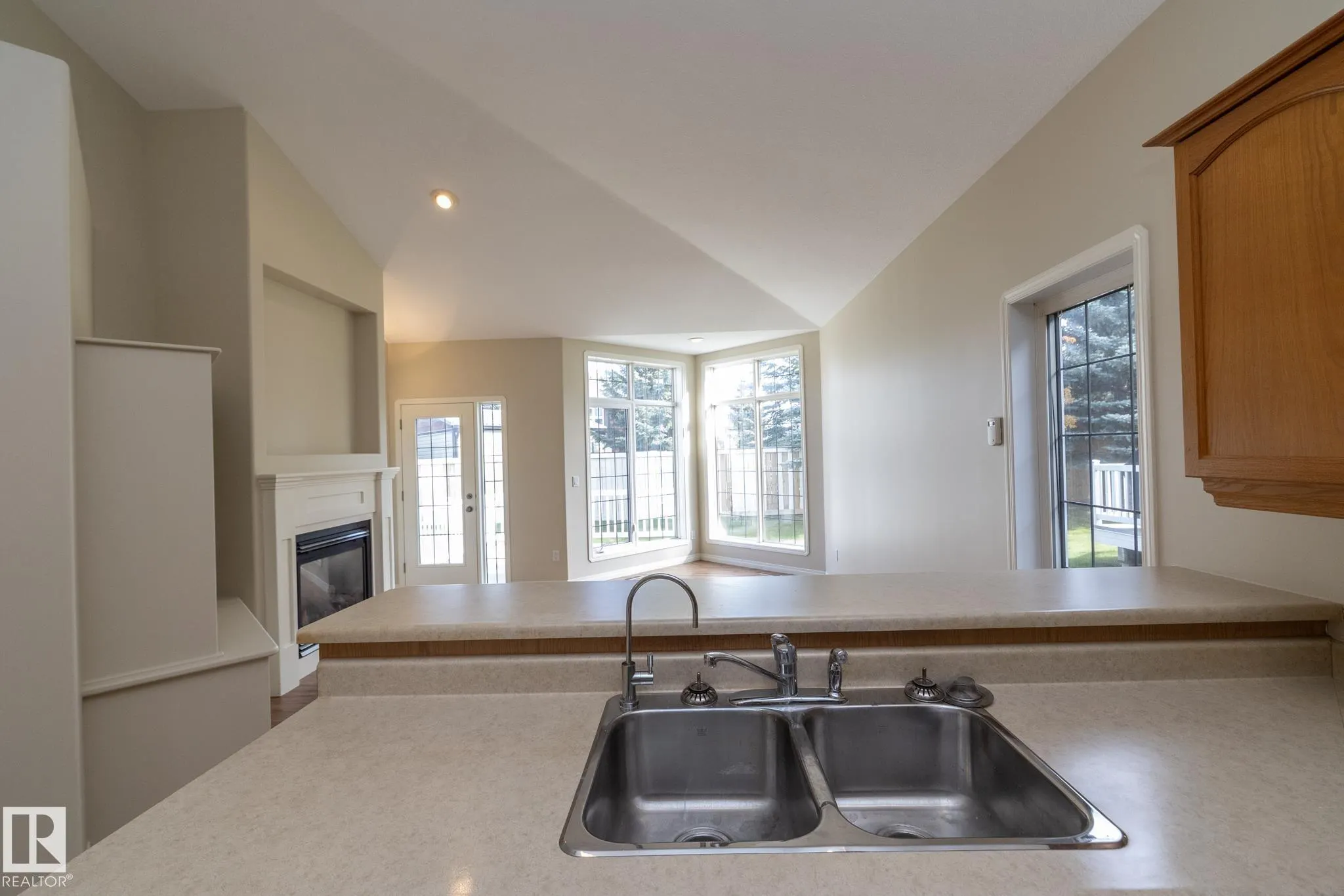 2 BRIARWOOD Village