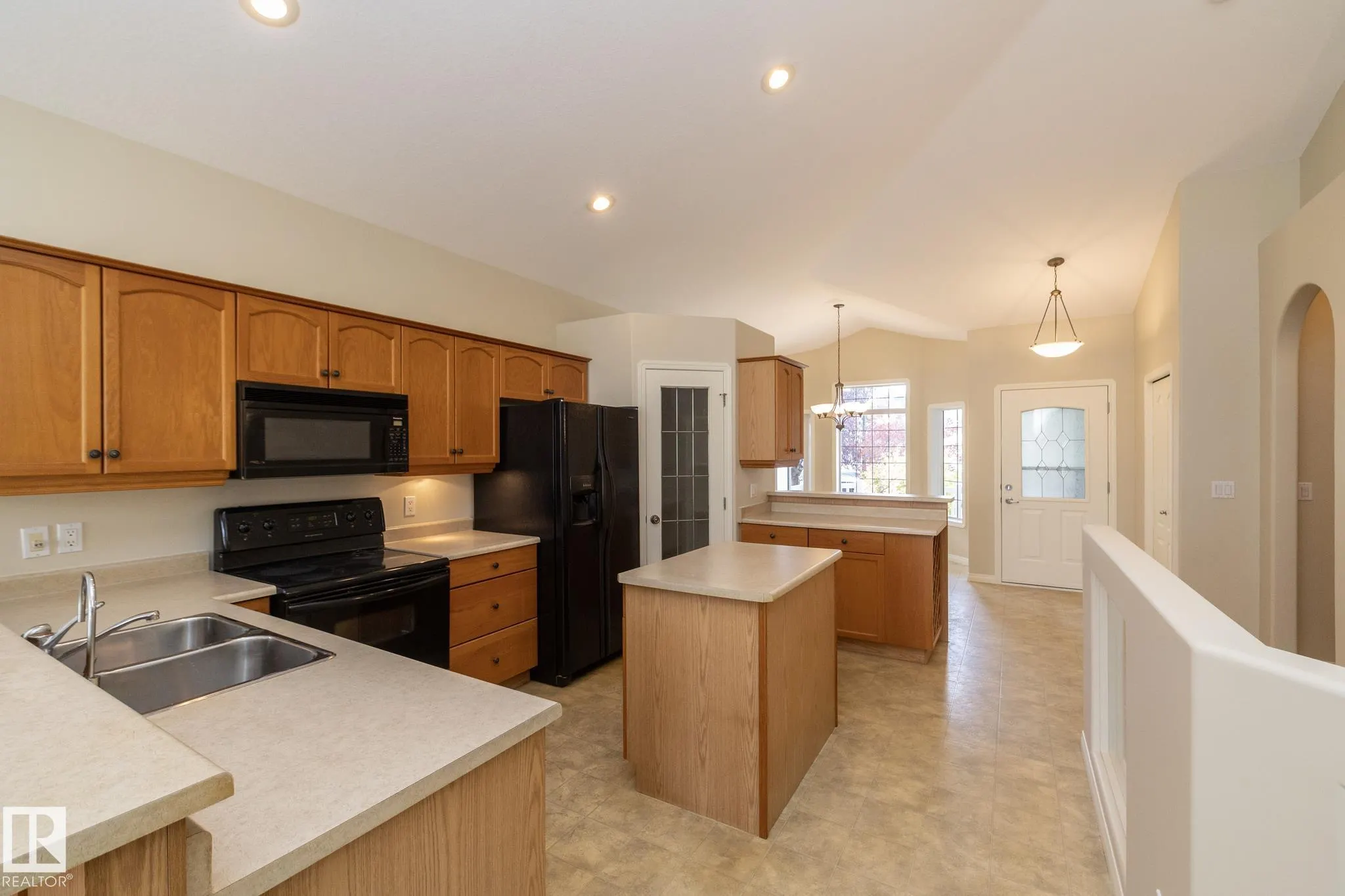 2 BRIARWOOD Village