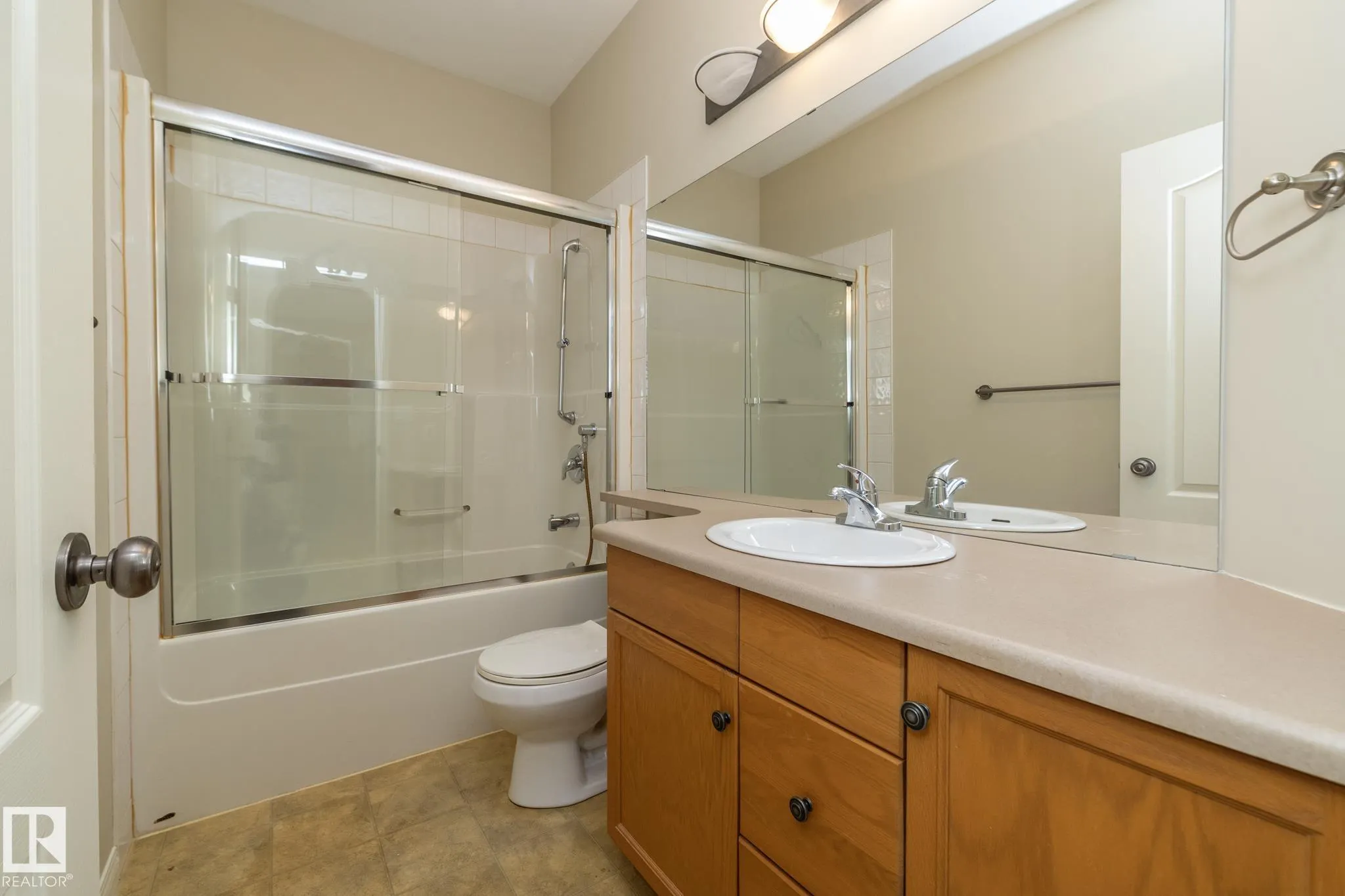 2 BRIARWOOD Village