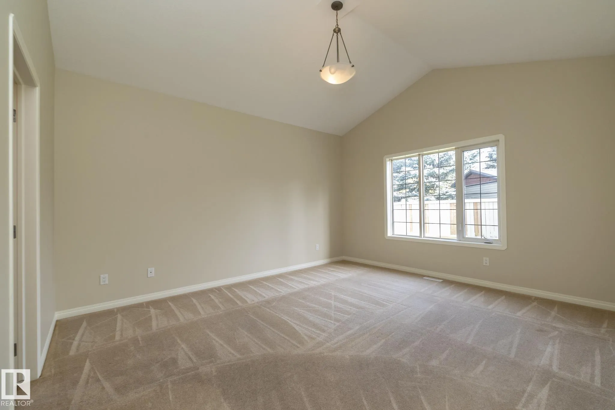 2 BRIARWOOD Village