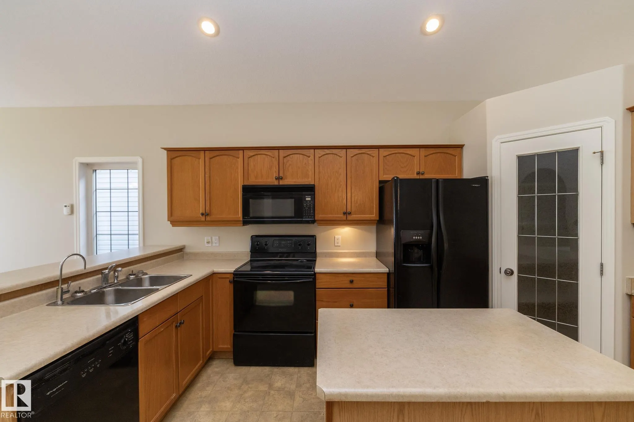 2 BRIARWOOD Village