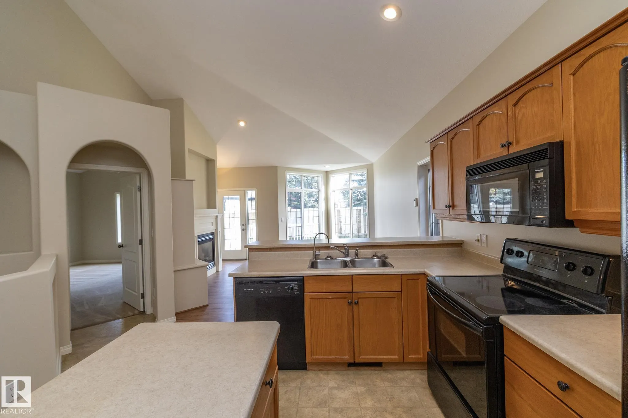 2 BRIARWOOD Village