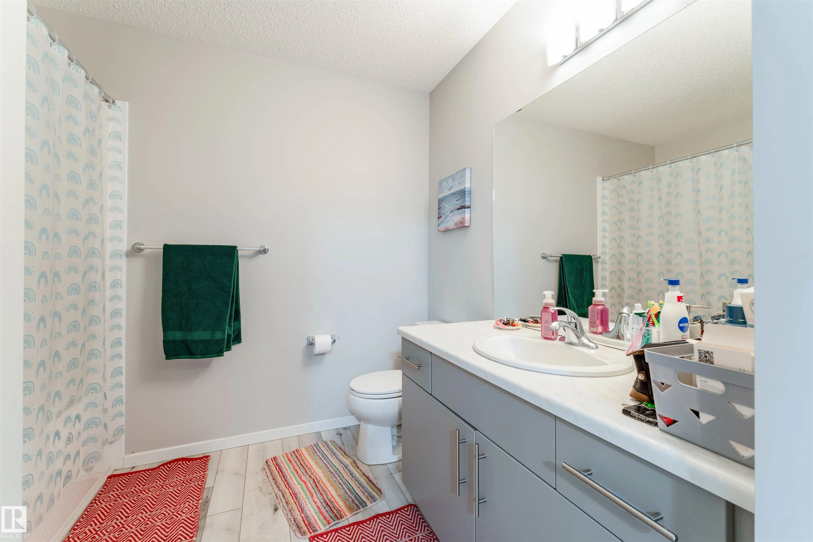 6004 11 ROSENTHAL Way